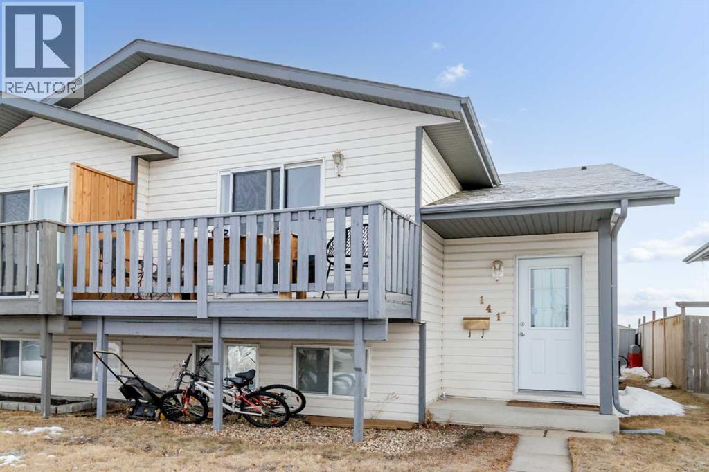 141 Silver Drive, Blackfalds, Alberta  T0M 0J0 - Photo 2 - A2280299