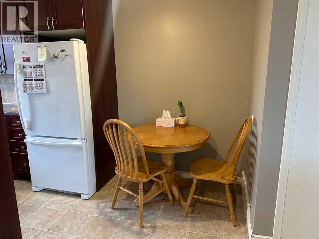 5813 47 Street, Taber, Alberta  T1G 1E2 - Photo 12 - A2270019