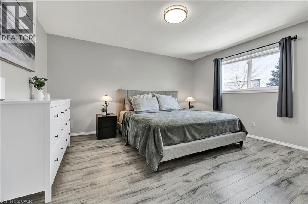 299 Erinbrook Drive, Kitchener, Ontario  N2E 3M2 - Photo 13 - 40793934