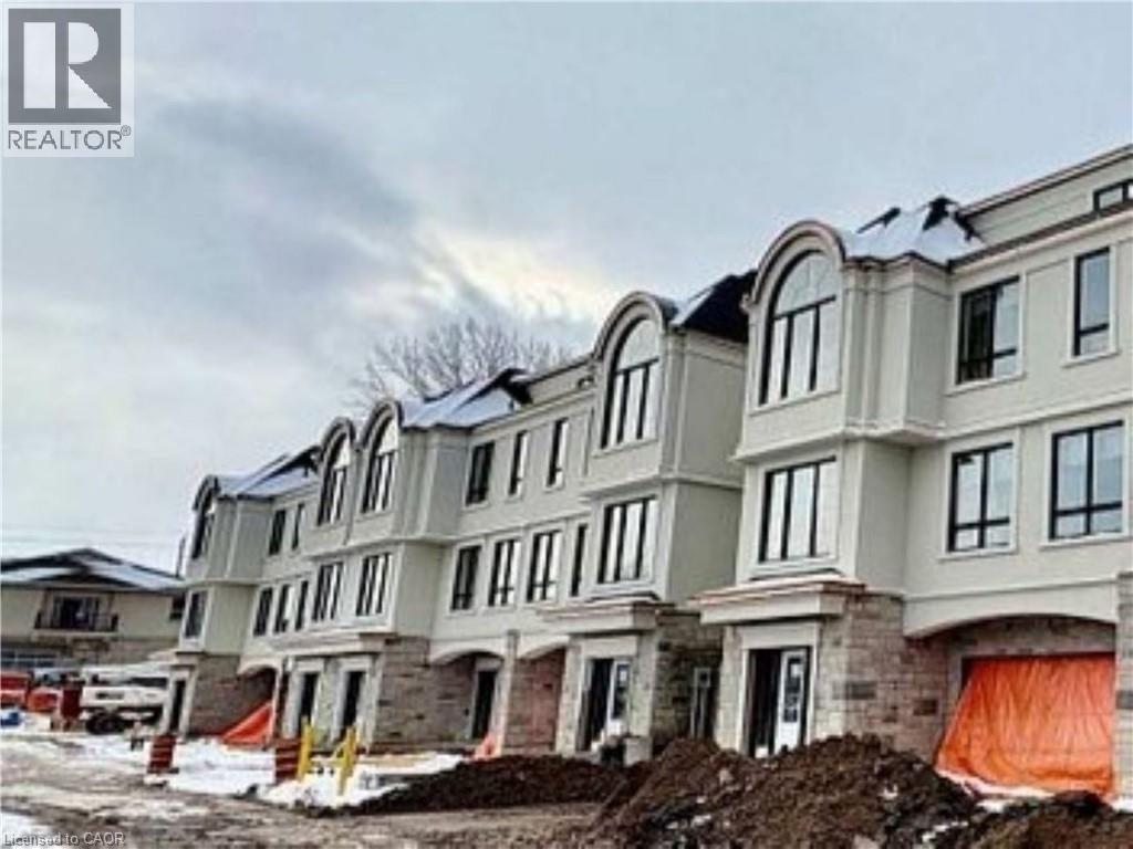 15 LAKE Street Unit# TH3, Grimsby, Ontario