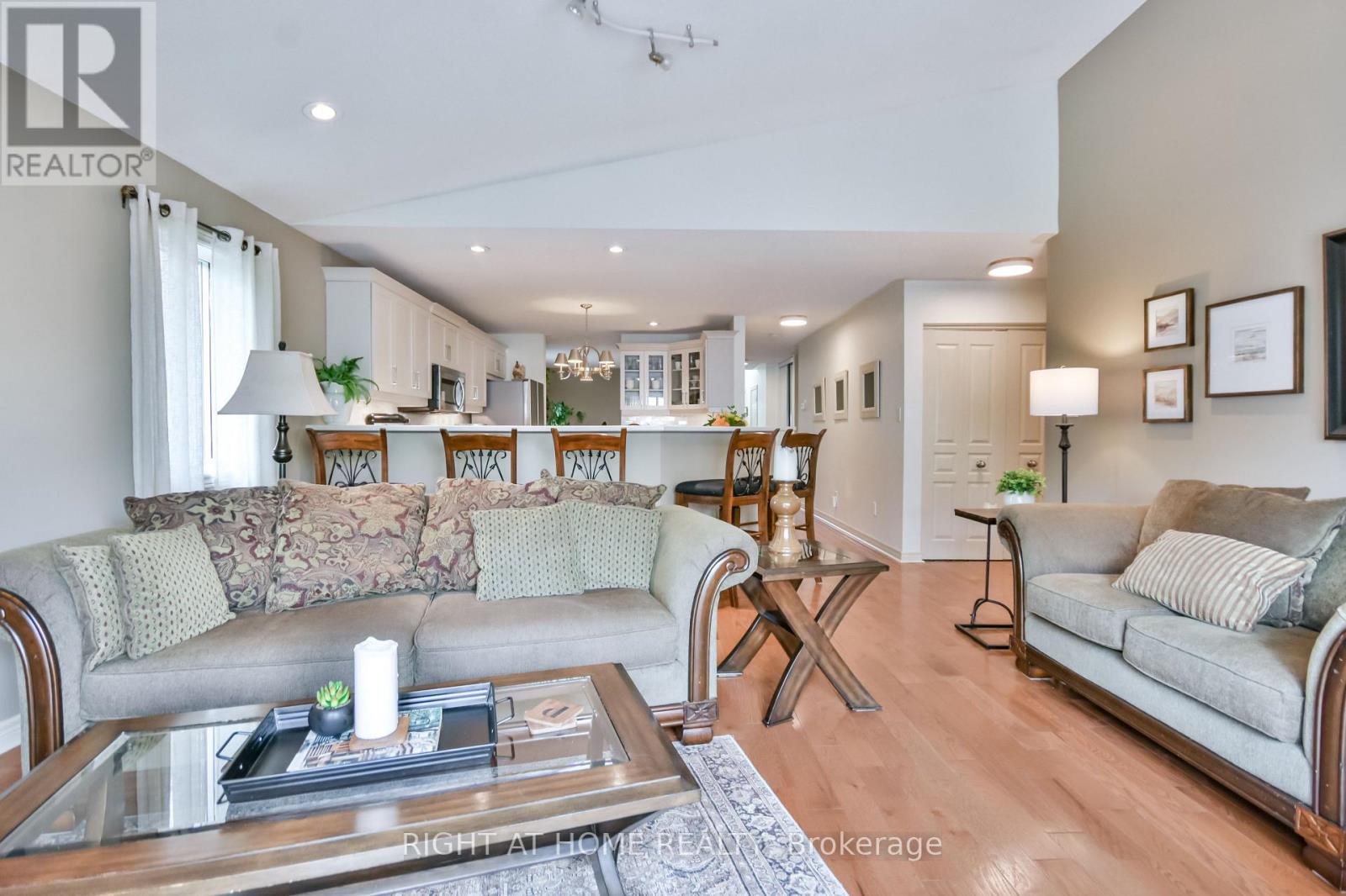 13 Couples Court, Barrie, Ontario  L4M 6V5 - Photo 19 - S12733936