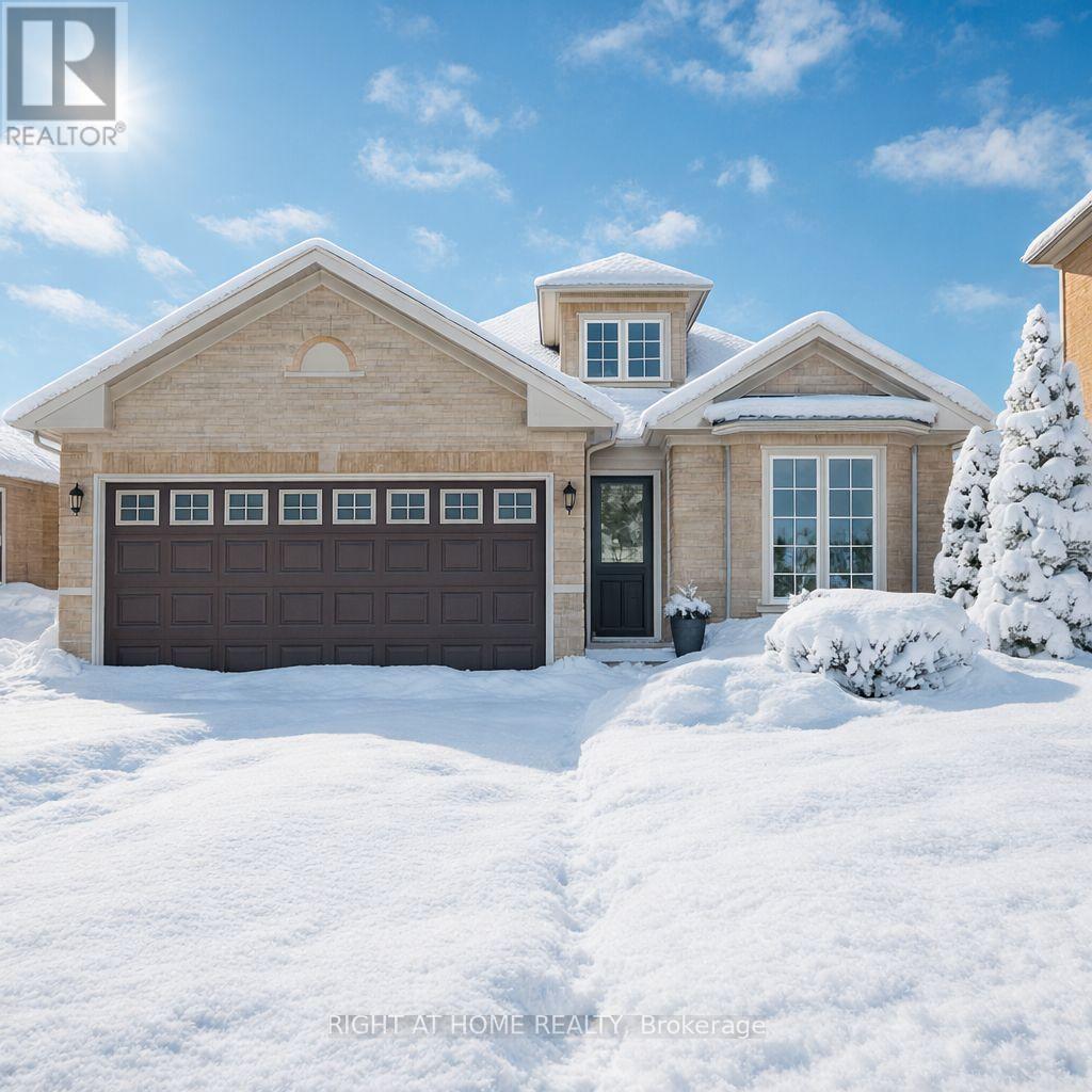 13 COUPLES COURT, Barrie, Ontario