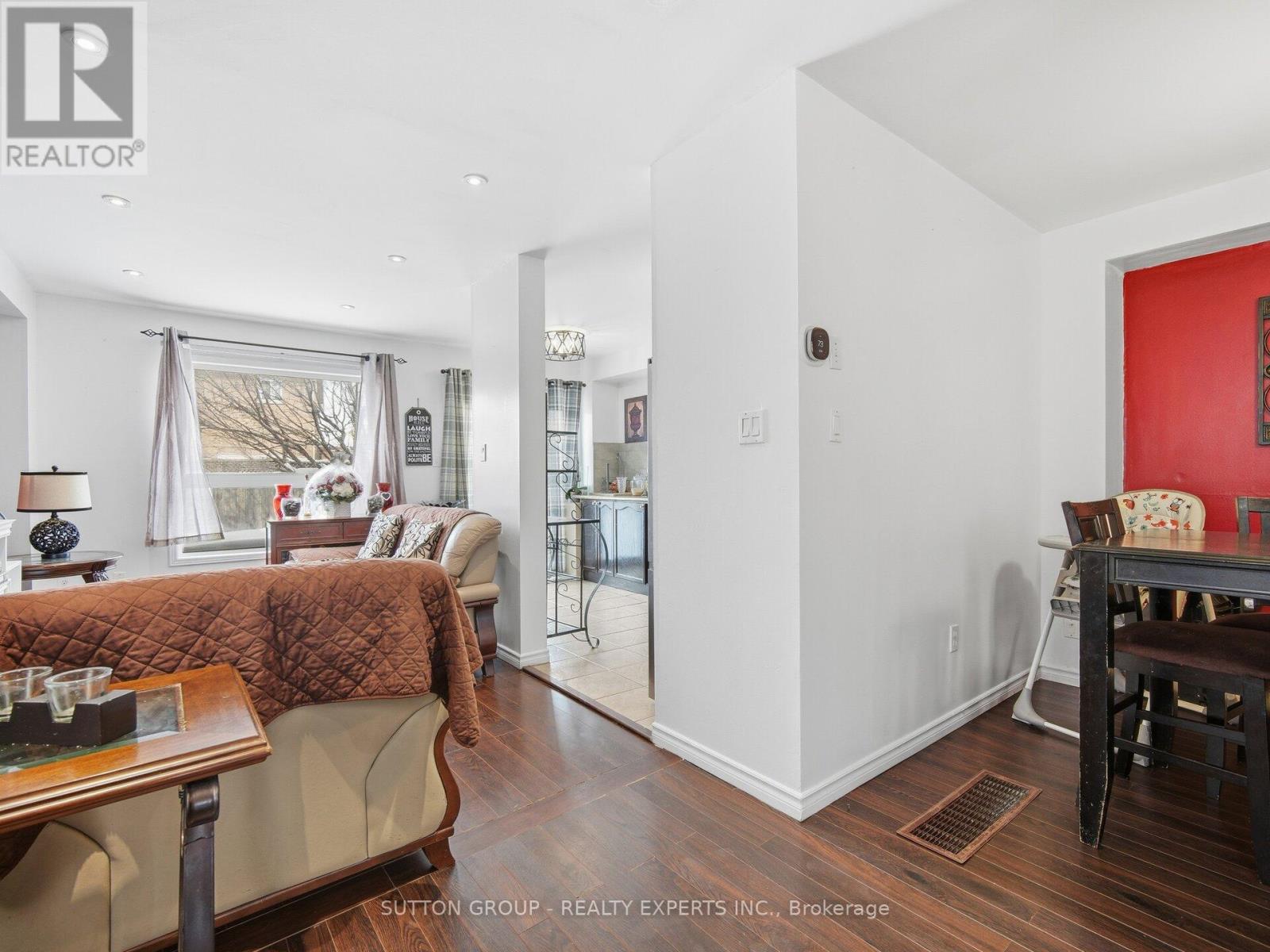 45 Ridgefield Court, Brampton, Ontario  L6P 1B4 - Photo 12 - W12732552