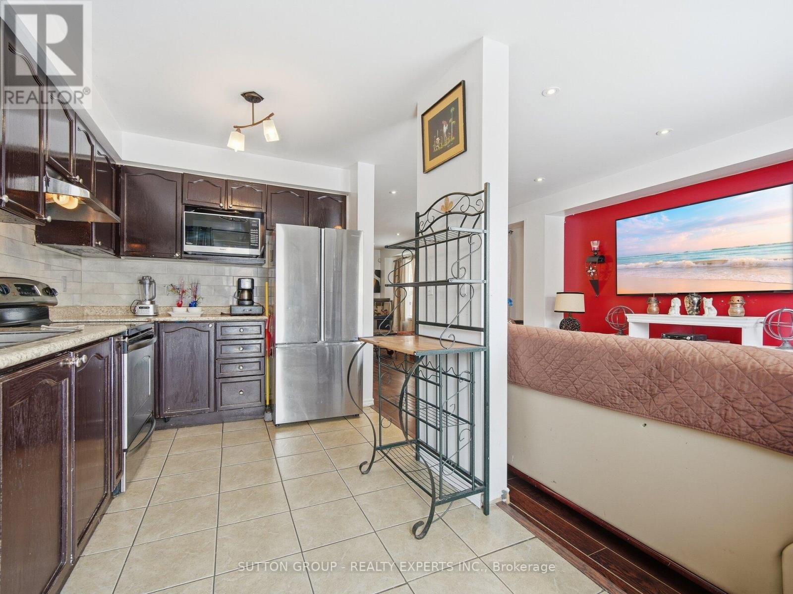 45 Ridgefield Court, Brampton, Ontario  L6P 1B4 - Photo 14 - W12732552