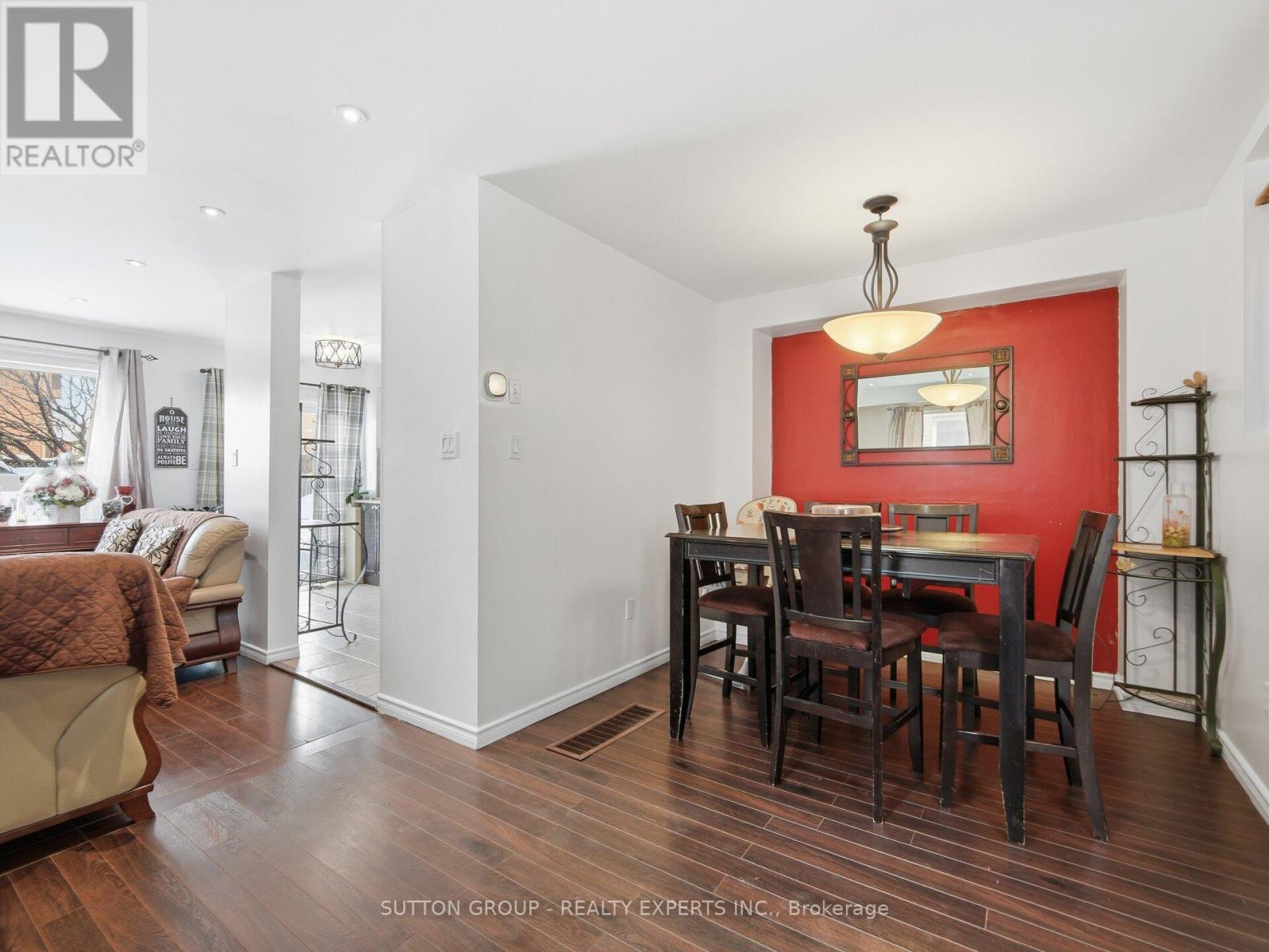 45 Ridgefield Court, Brampton, Ontario  L6P 1B4 - Photo 11 - W12732552