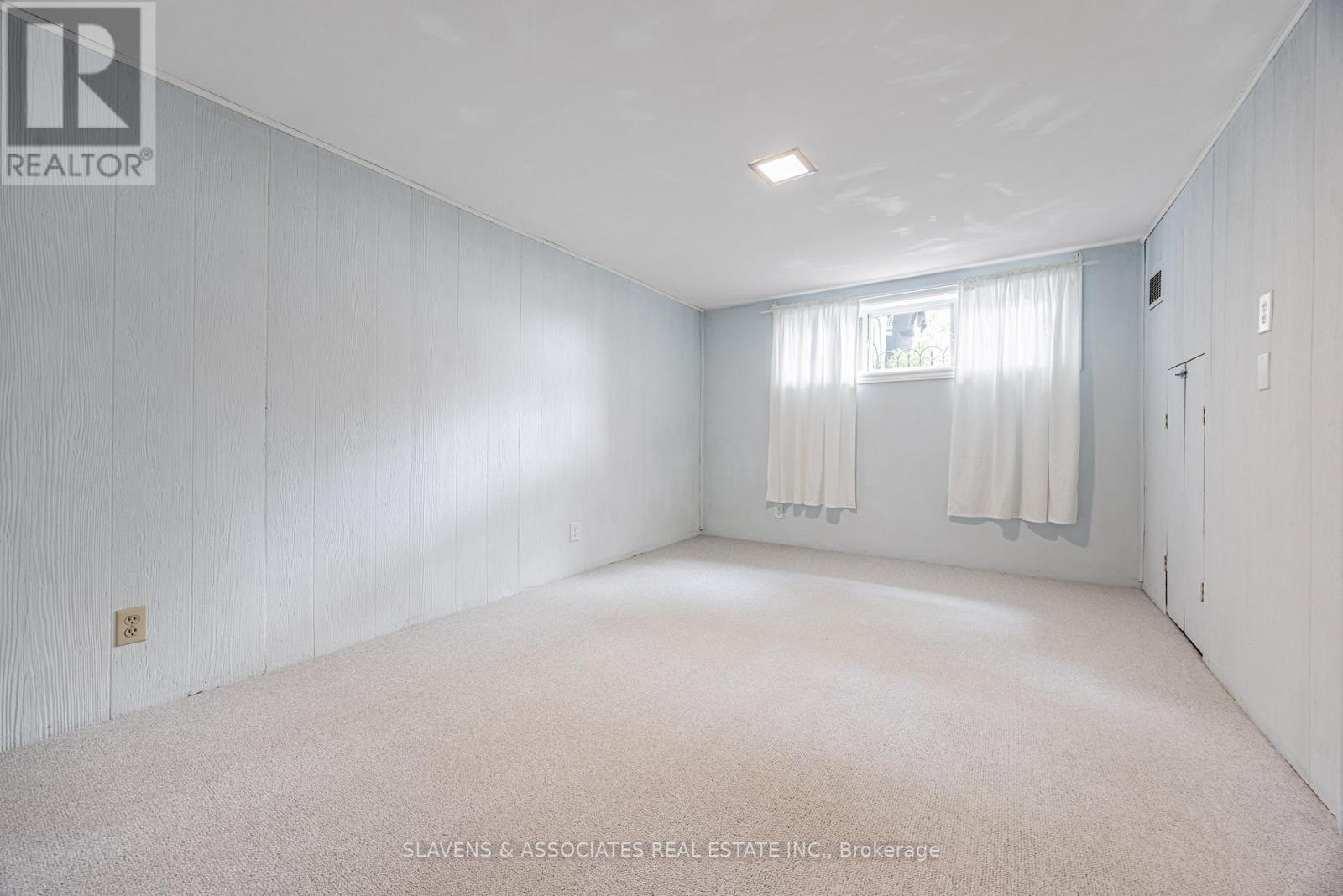 4 Burdock Lane, Toronto, Ontario  M3C 2G5 - Photo 25 - C12738586