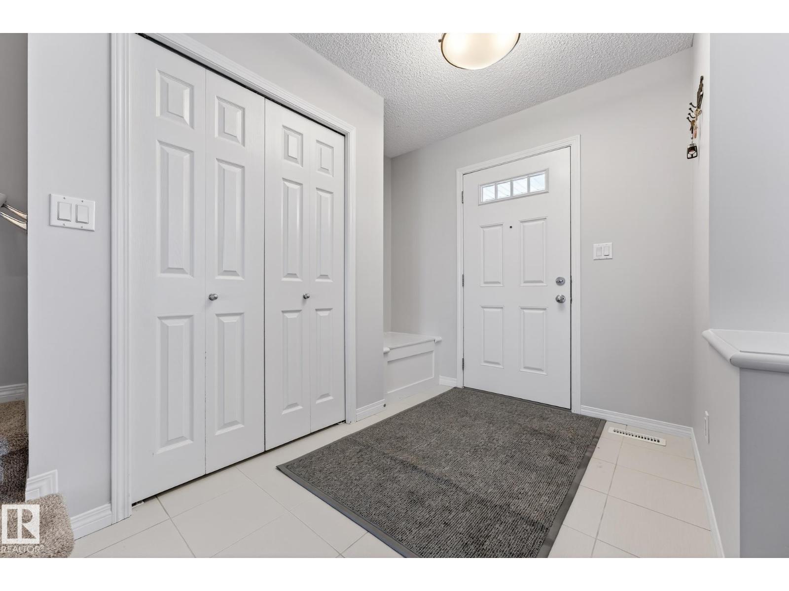 1017 East Bend Bn Nw, Edmonton, Alberta  T6M 0V4 - Photo 4 - E4471408