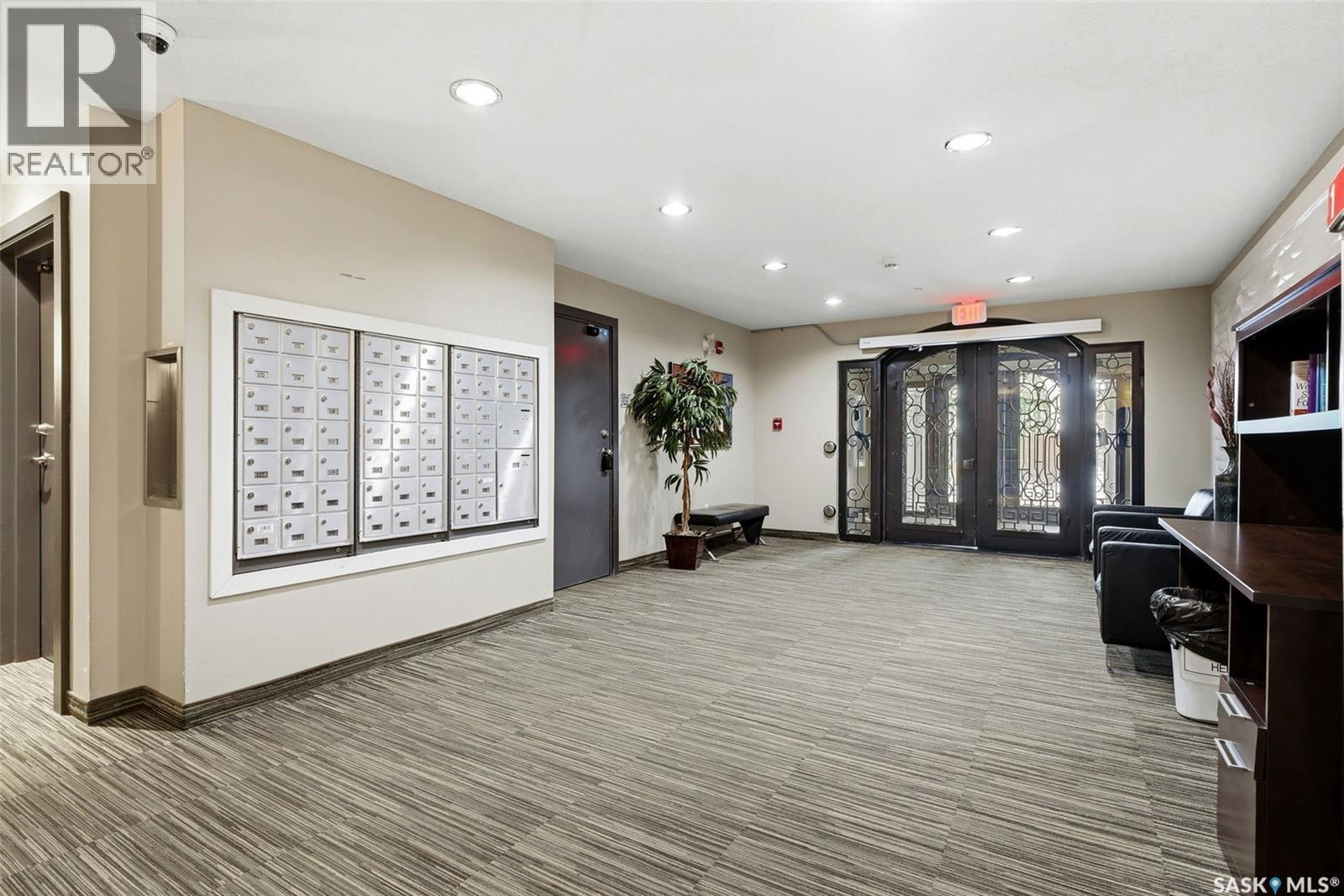 307 1640 Dakota Drive, Regina, Saskatchewan  S4Z 0A4 - Photo 3 - SK027530