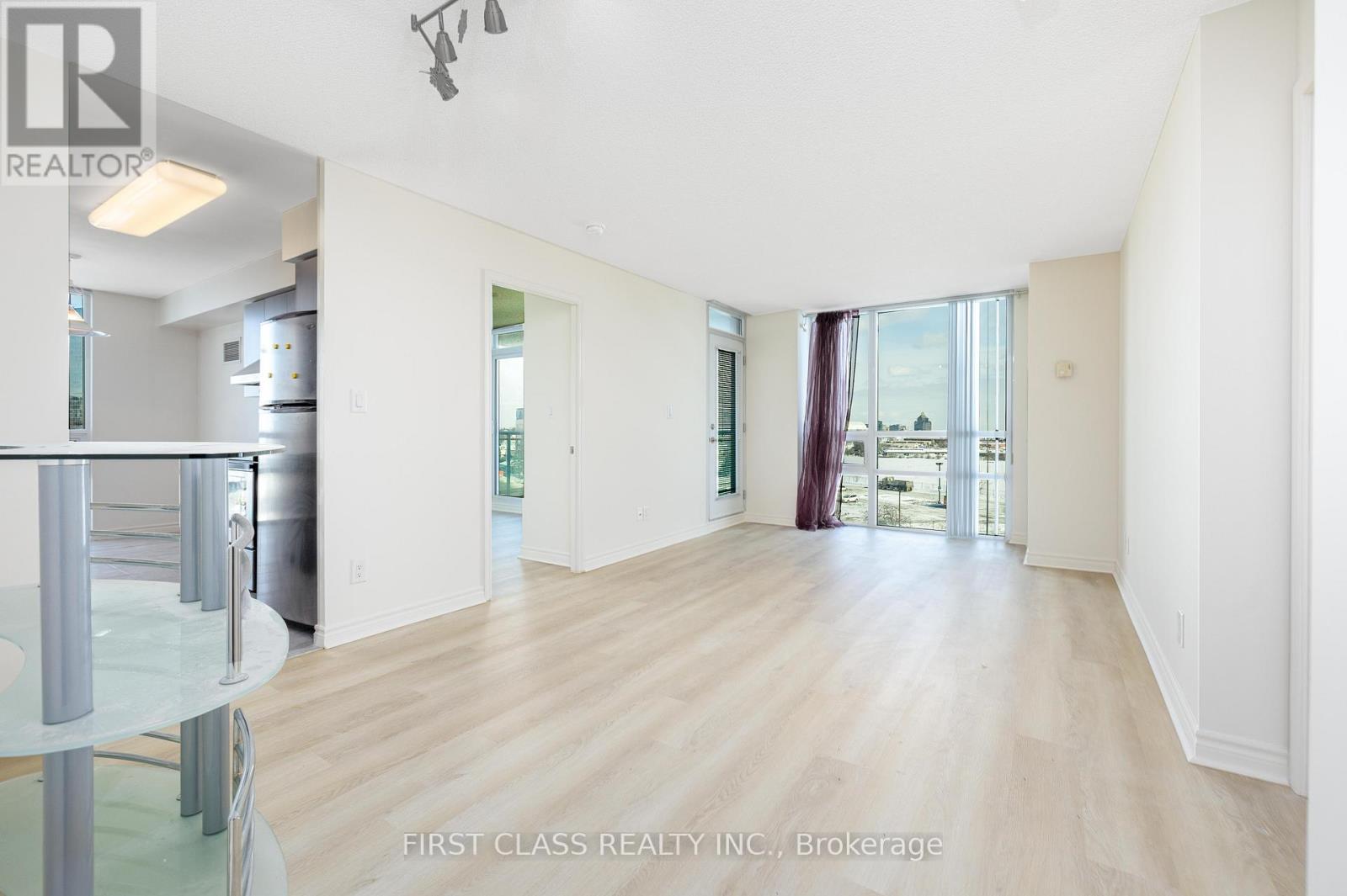 Unknown Address, ,     - Photo 7 - E12738544