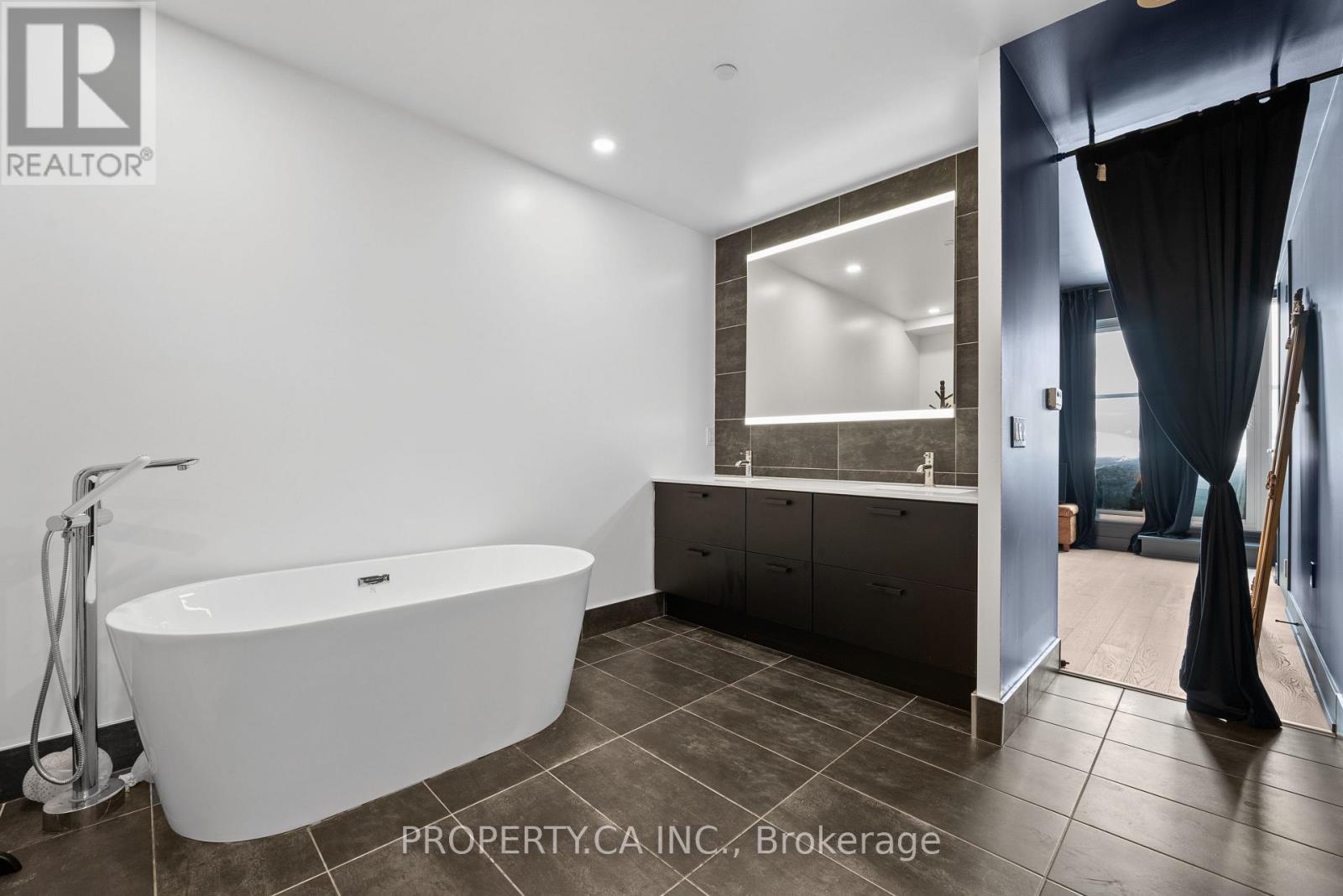 Th08 - 1331 Queen Street E, Toronto, Ontario  M4L 0B1 - Photo 26 - E12738550