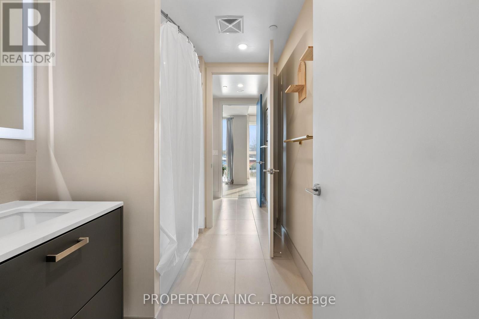 Th08 - 1331 Queen Street E, Toronto, Ontario  M4L 0B1 - Photo 30 - E12738550