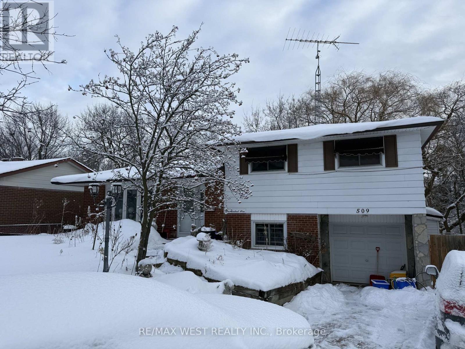 509 ARNHEM DRIVE, Oshawa, Ontario