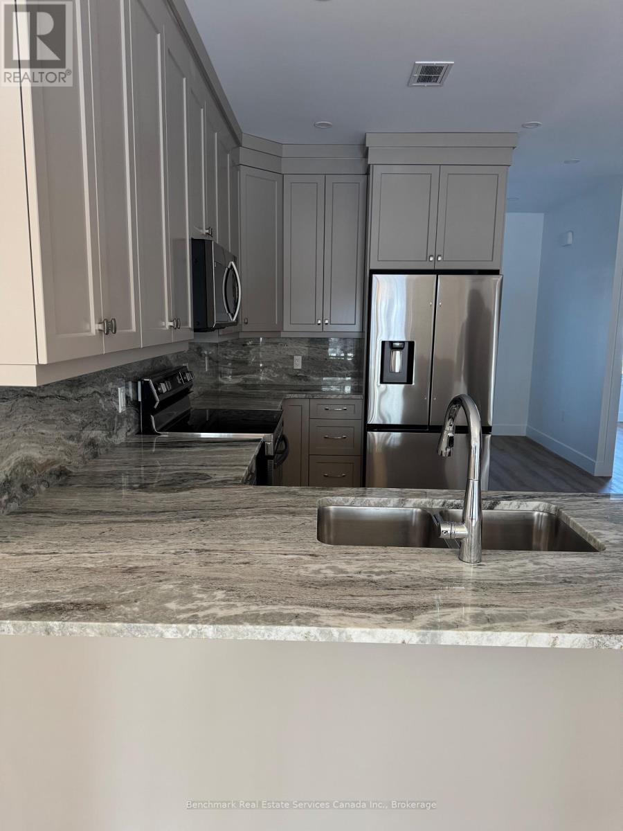 32 - 1182 Queen Street, Kincardine, Ontario  N2Z 1G4 - Photo 35 - X12703348