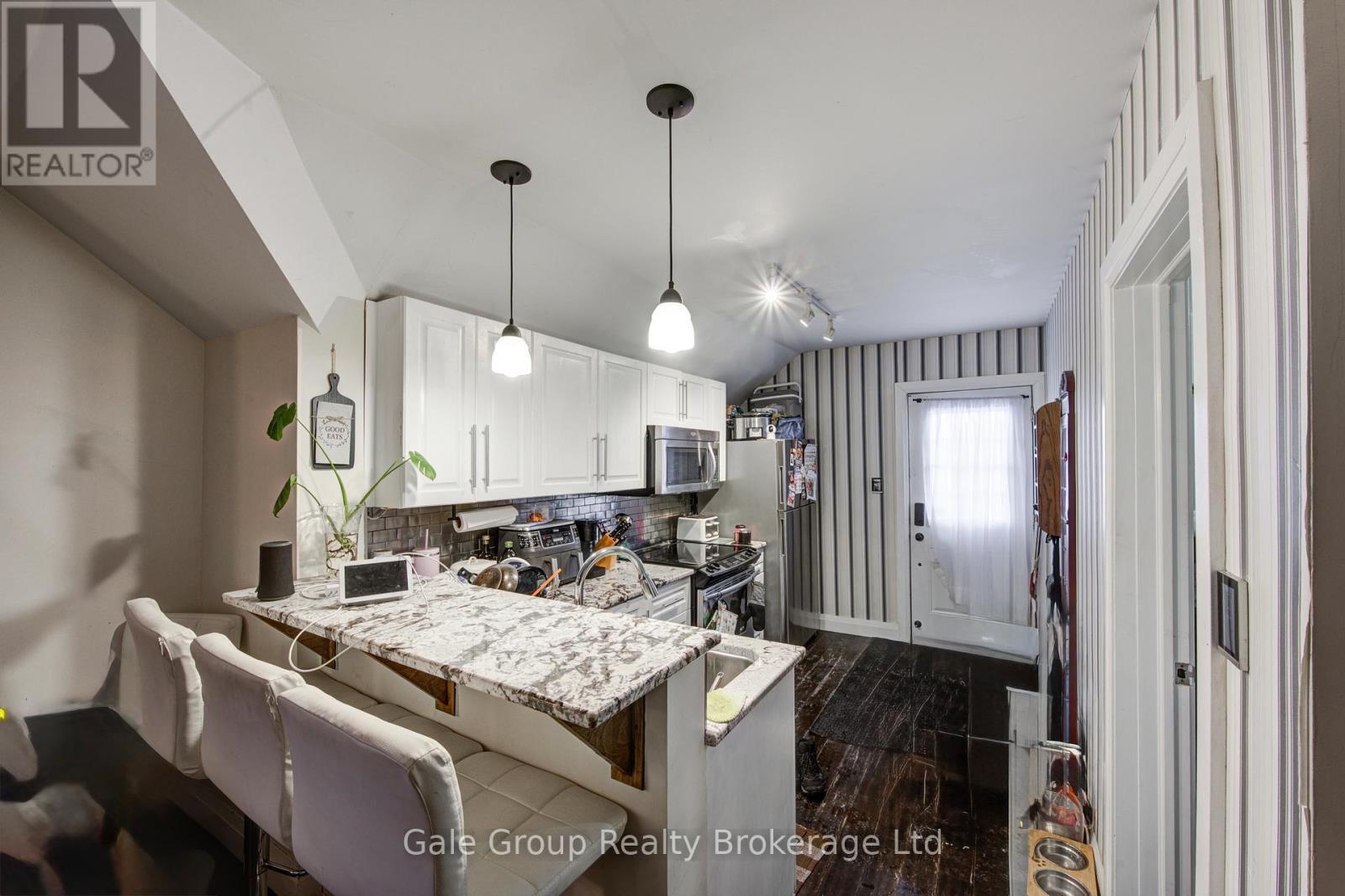 83 Oxford Street, Woodstock, Ontario  N4S 6A4 - Photo 7 - X12738794