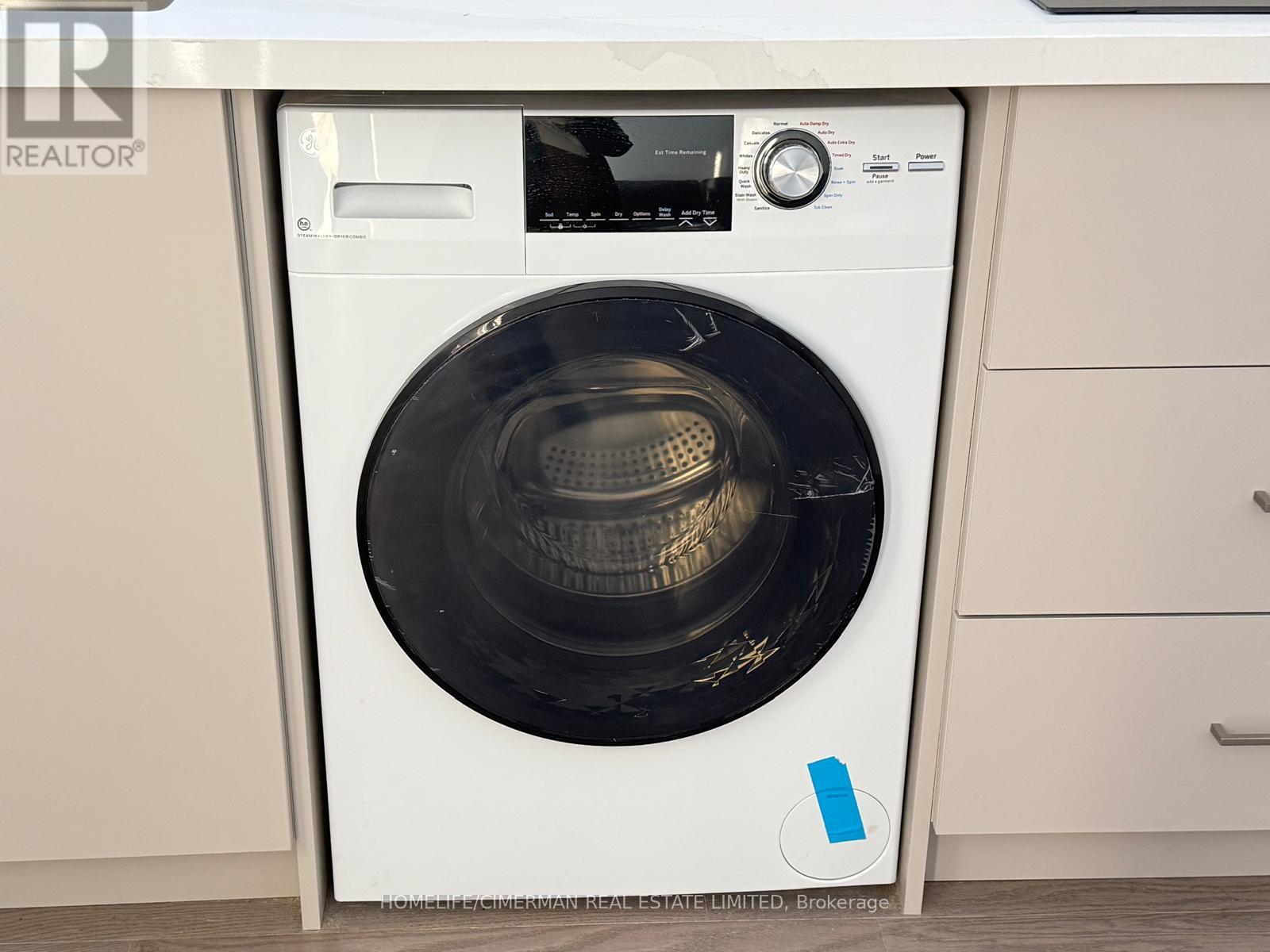 Main Flr - 45 Donnacona Drive, Vaughan, Ontario  L4H 0Y6 - Photo 6 - N12738542