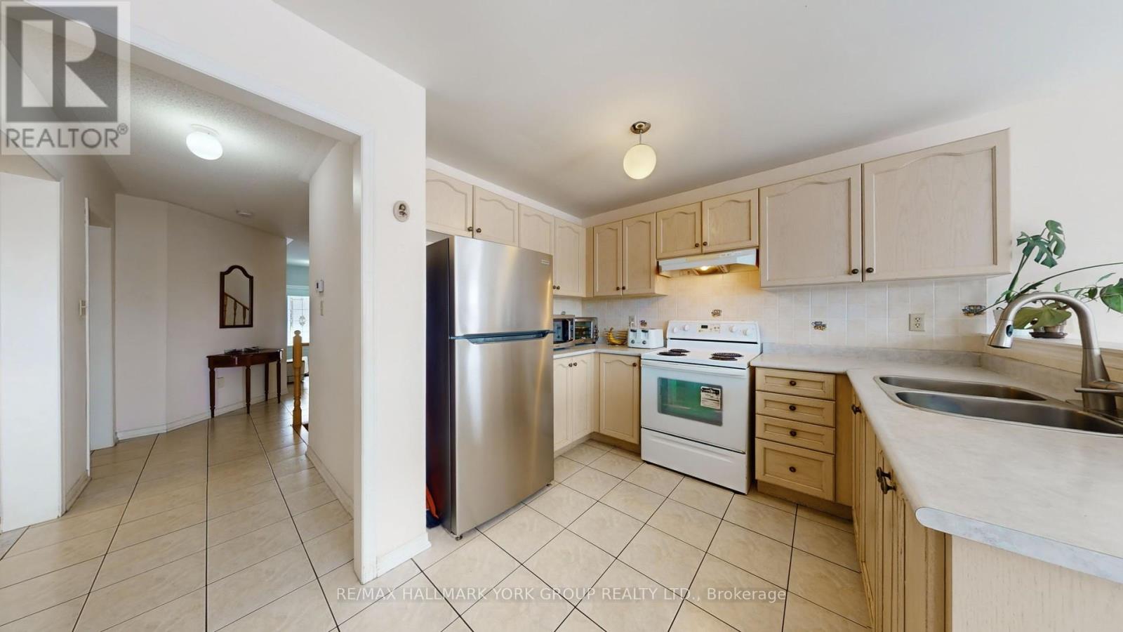 86 Petermann Street, Aurora, Ontario  L4G 7X5 - Photo 12 - N12738566