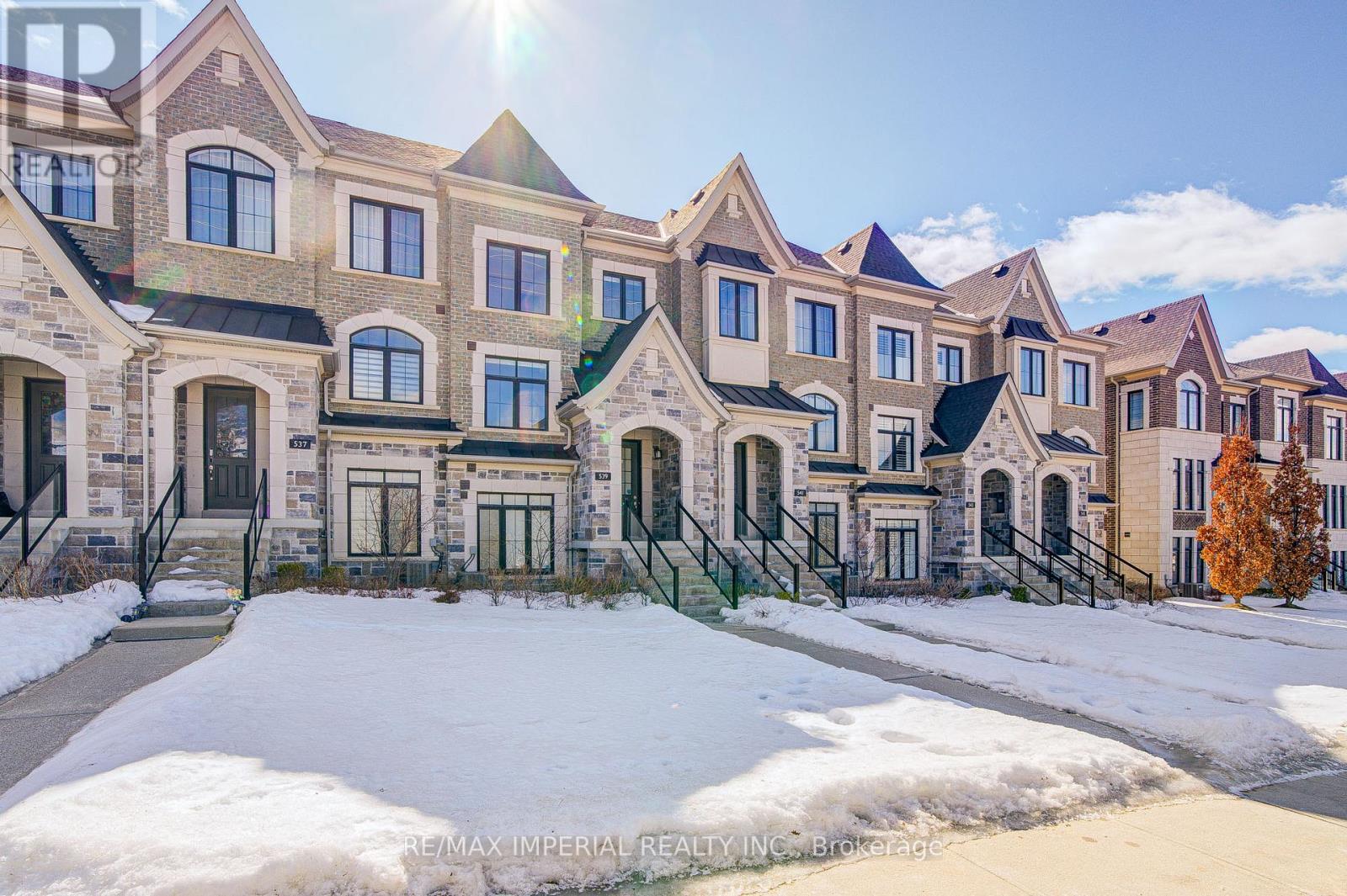 539 CARRVILLE ROAD, Richmond Hill, Ontario