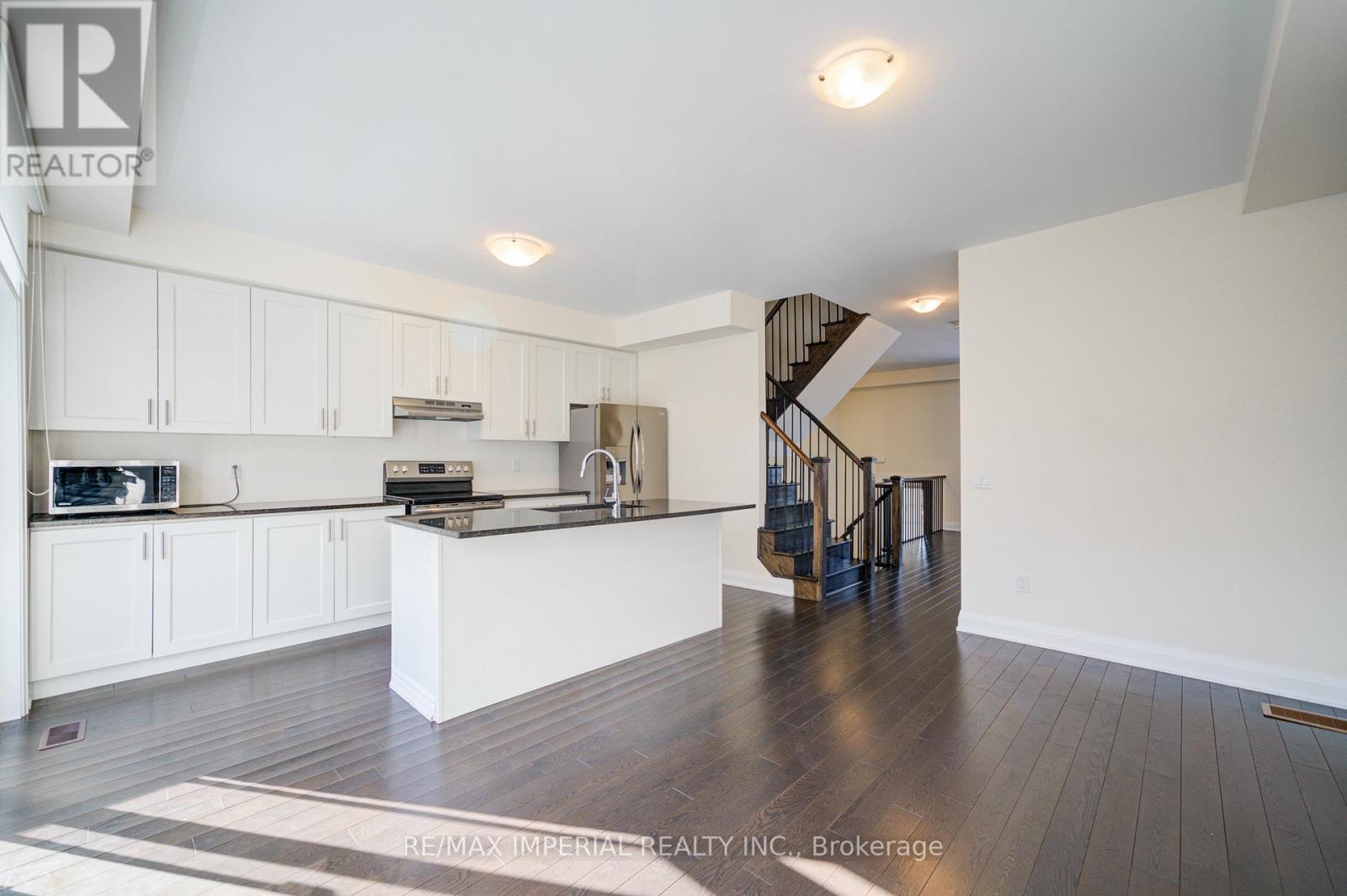 539 Carrville Road, Richmond Hill, Ontario  L4C 0Z9 - Photo 13 - N12738602