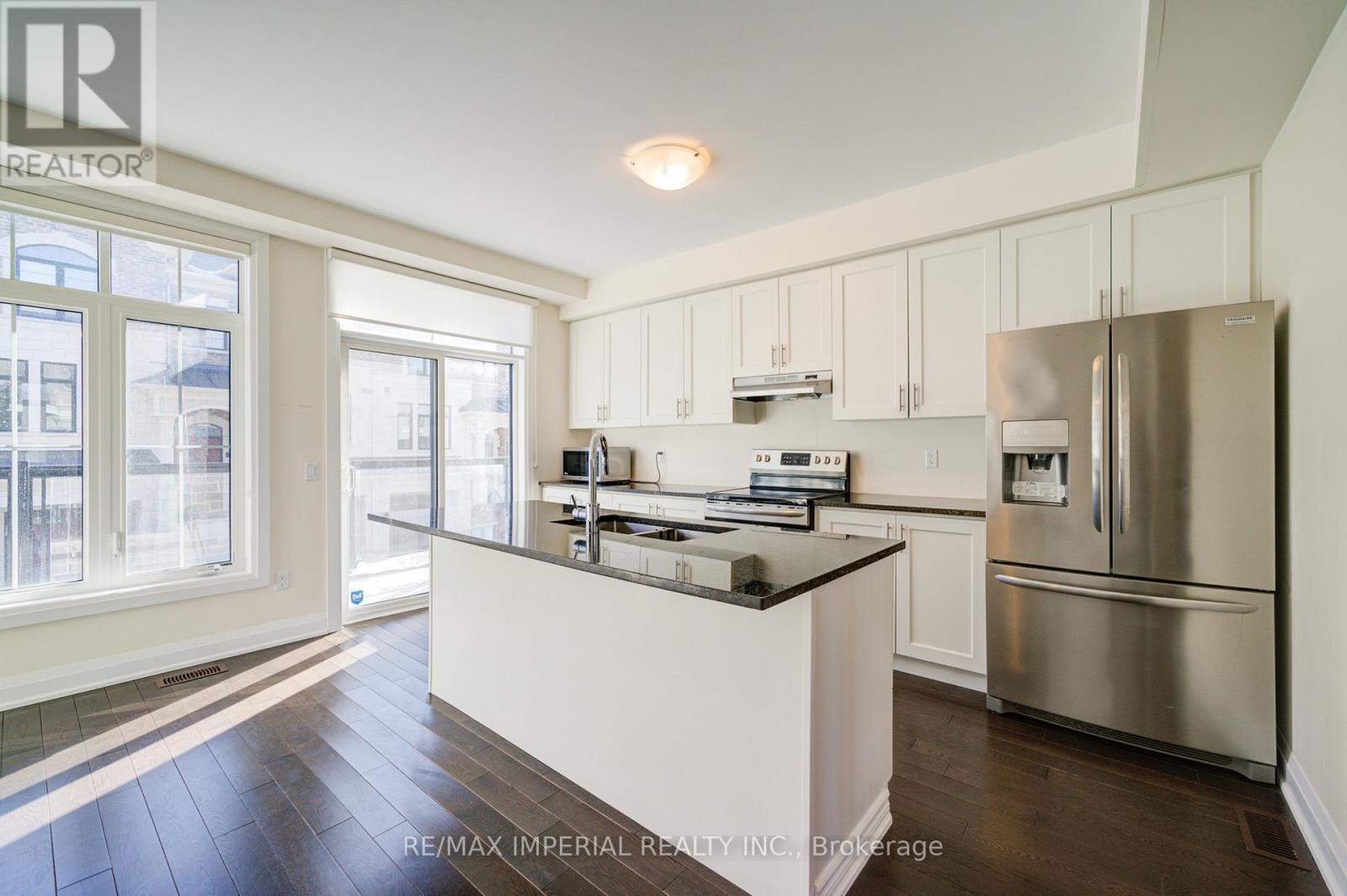 539 Carrville Road, Richmond Hill, Ontario  L4C 0Z9 - Photo 14 - N12738602