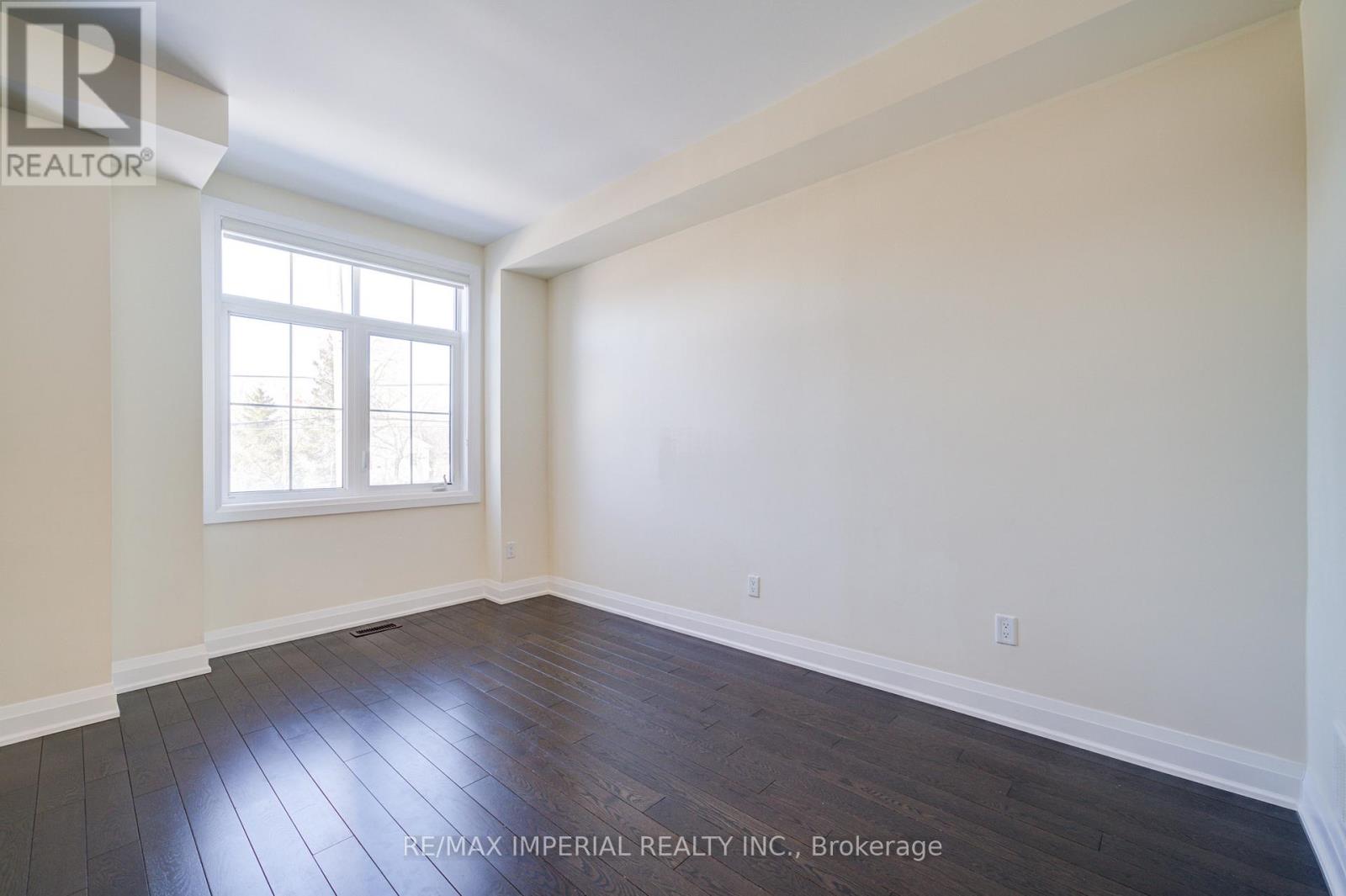 539 Carrville Road, Richmond Hill, Ontario  L4C 0Z9 - Photo 9 - N12738602