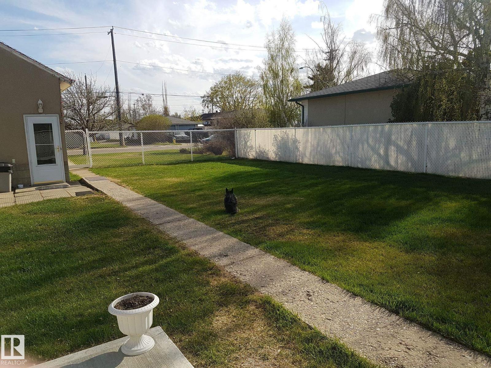 7424 128 Av Nw, Edmonton, Alberta  T5C 1T1 - Photo 43 - E4471222