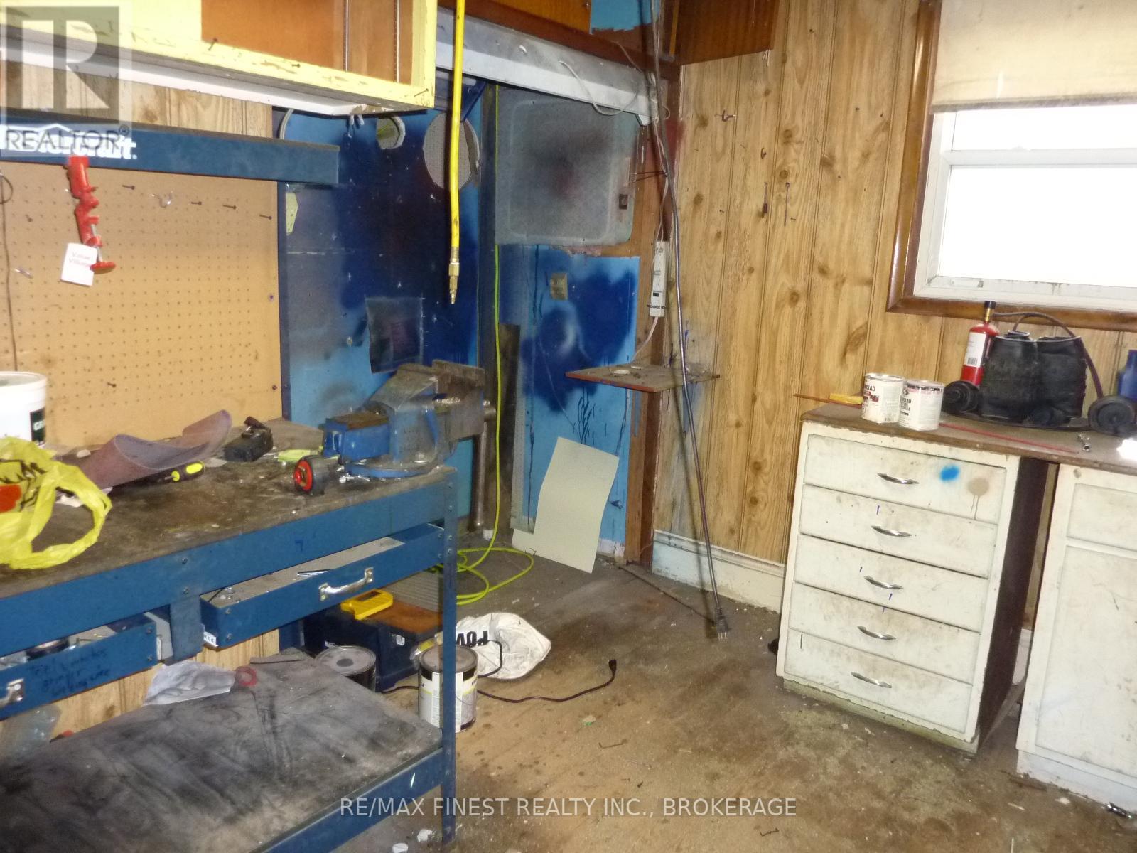 32 Connaught Street, Kingston, Ontario  K7K 4W2 - Photo 5 - X12738632