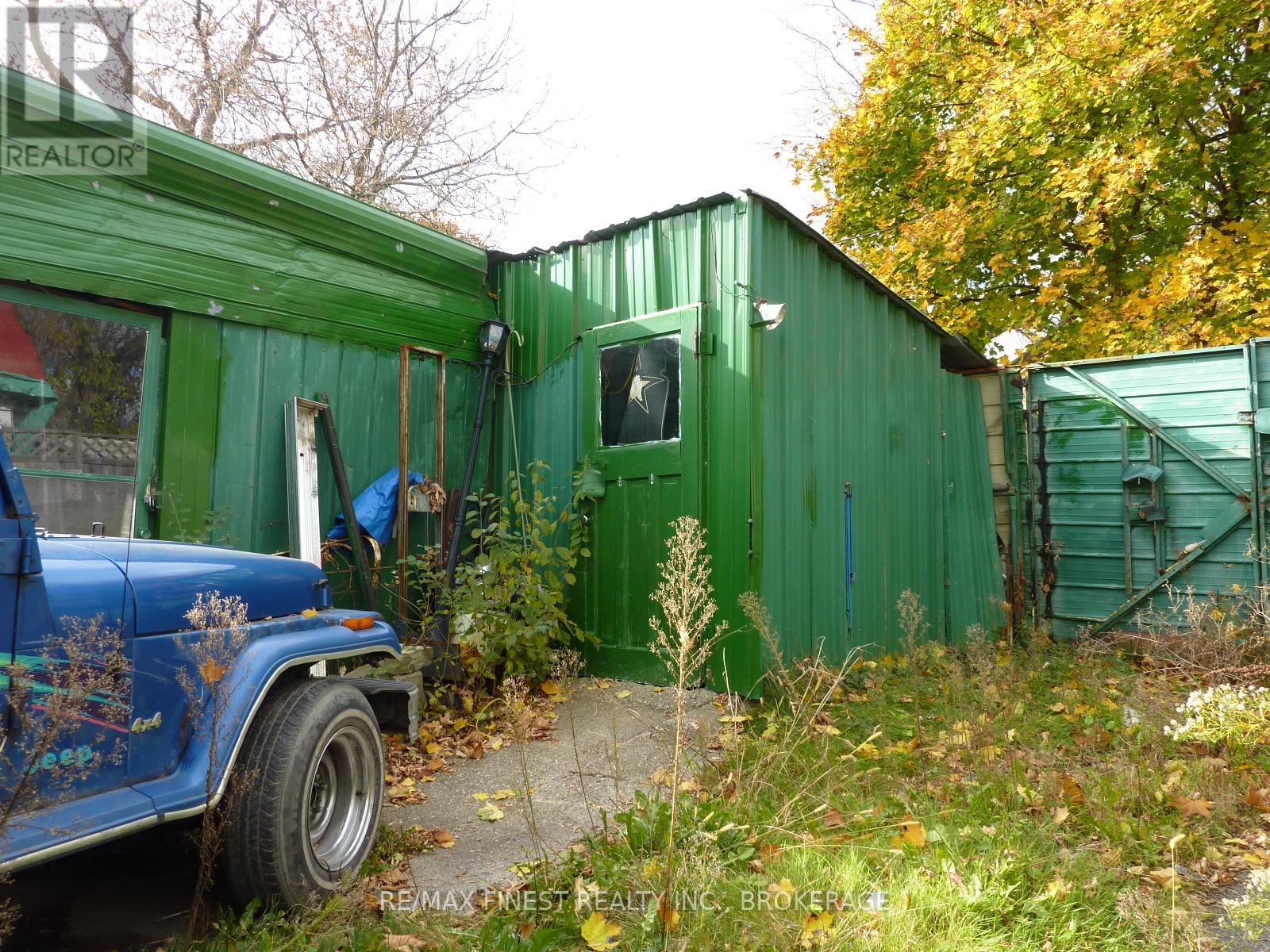 32 Connaught Street, Kingston, Ontario  K7K 4W2 - Photo 9 - X12738632