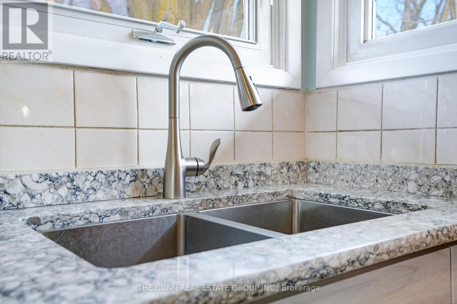 493 Cypress Avenue, London North, Ontario  N6H 3R4 - Photo 20 - X12738650