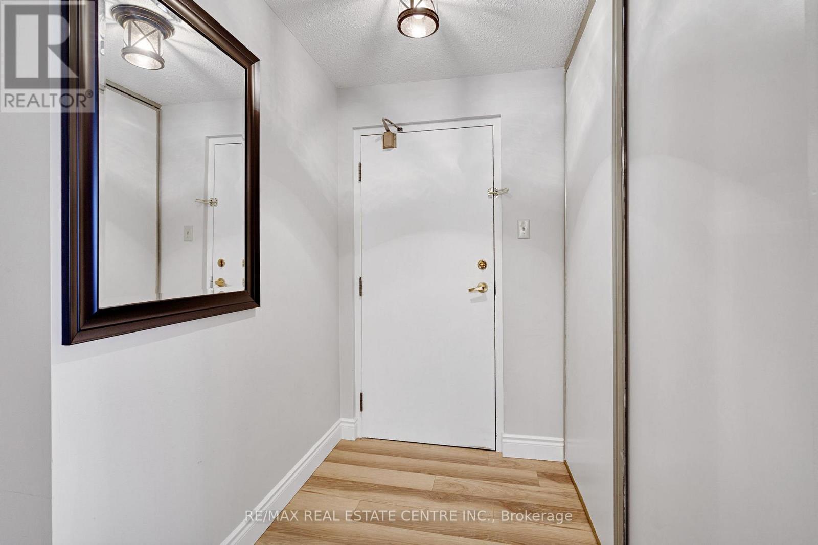 110 - 570 Proudfoot Lane, London North, Ontario  N6H 4Z1 - Photo 3 - X12738808