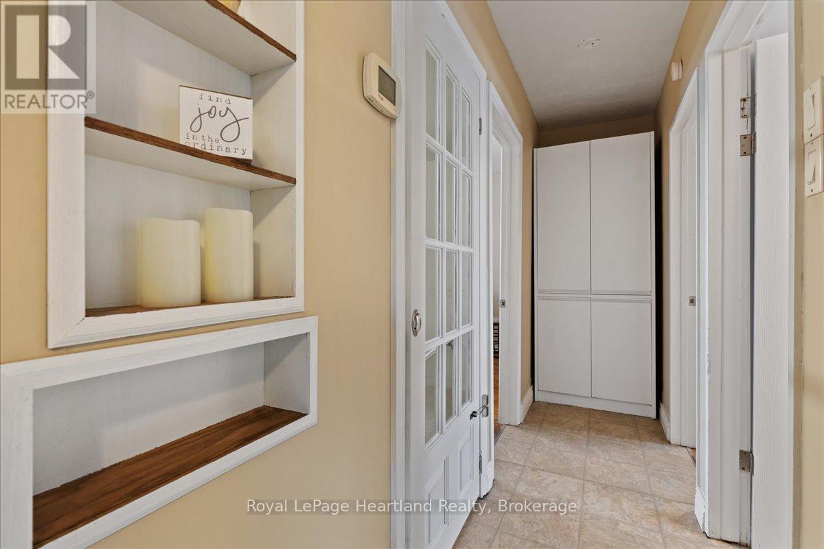 7637 Wellington Road 7, Mapleton, Ontario N0B 1A0 - Photo 18 - X12738716