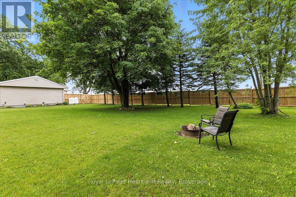 7637 Wellington Road 7, Mapleton, Ontario N0B 1A0 - Photo 43 - X12738716