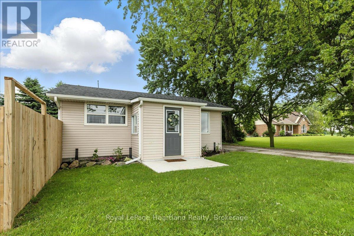 7637 Wellington Road 7, Mapleton, Ontario N0B 1A0 - Photo 5 - X12738716