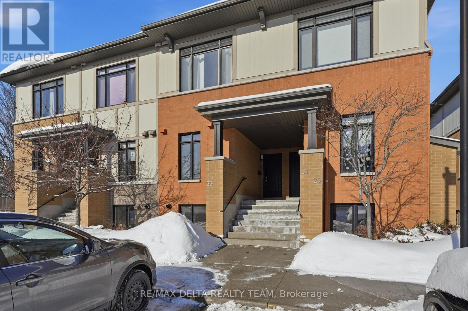 Ottawa Row / Townhouse for sale:  2 bedroom 1,200 sq.ft. (Listed 2026-01-29)