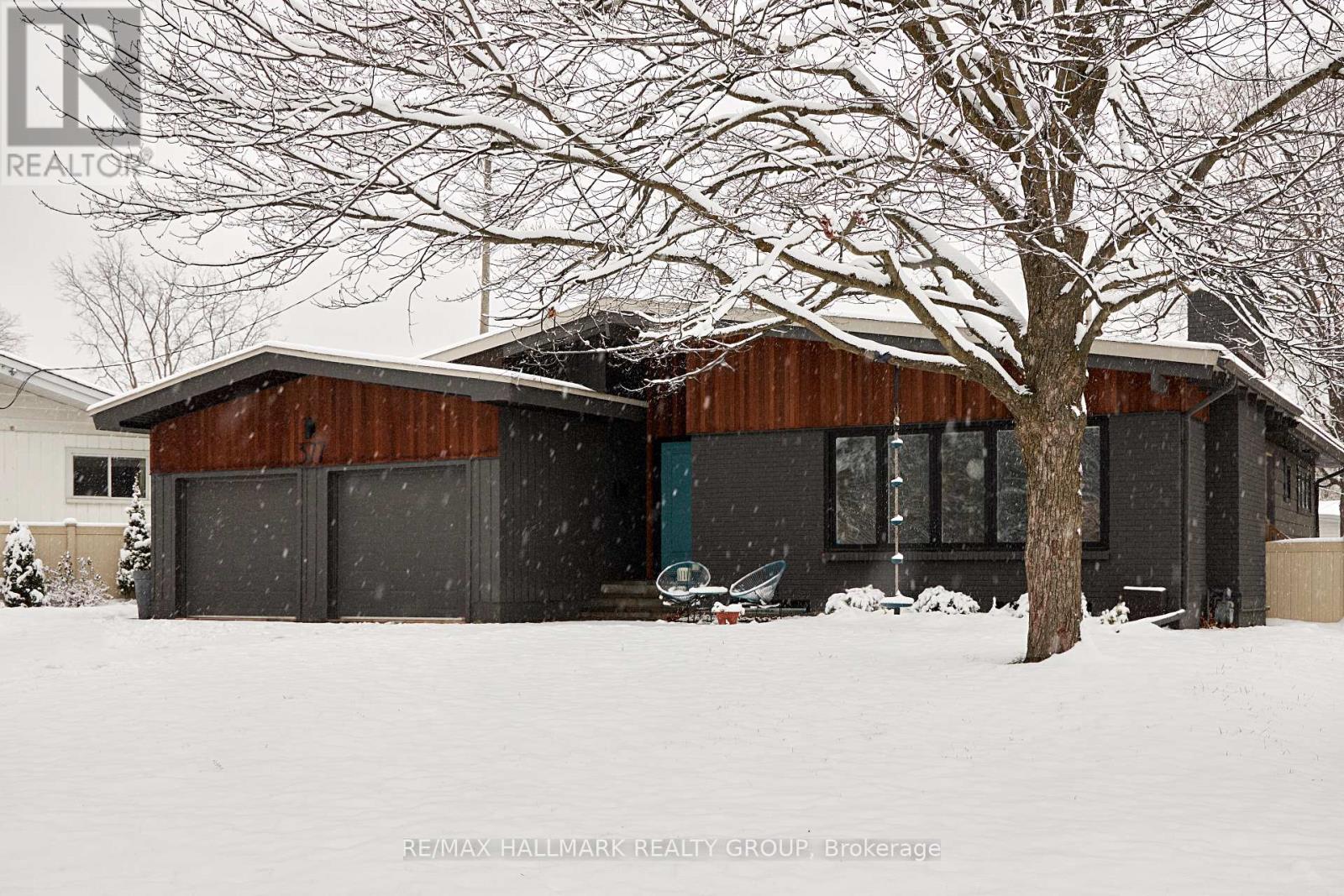 377 SUMMIT AVENUE, Ottawa, Ontario