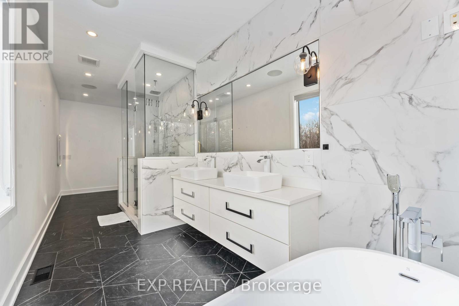 1961 Cedarlakes Way, Ottawa, Ontario K4P 1P2 - Photo 23 - X12738860