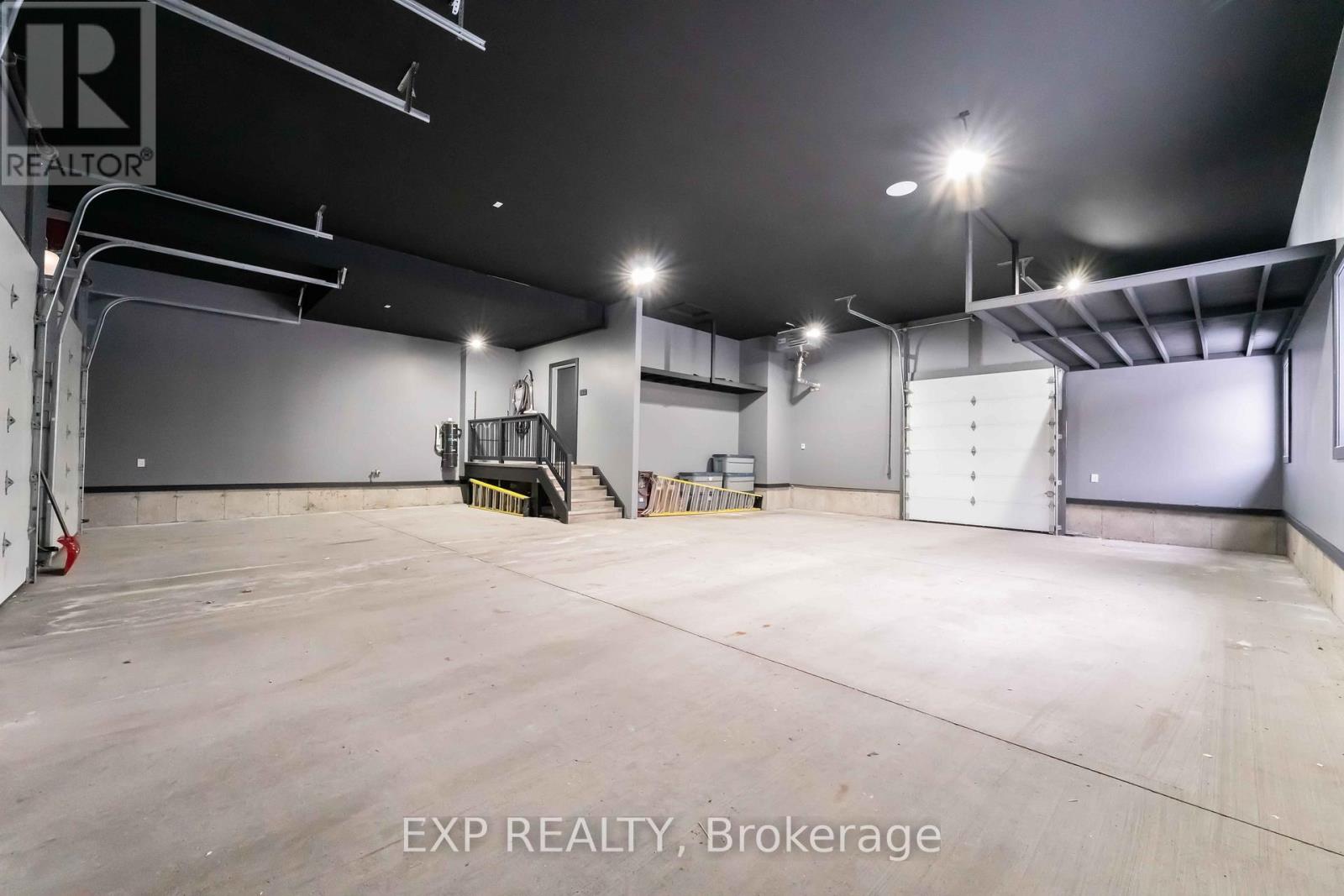 1961 Cedarlakes Way, Ottawa, Ontario K4P 1P2 - Photo 44 - X12738860