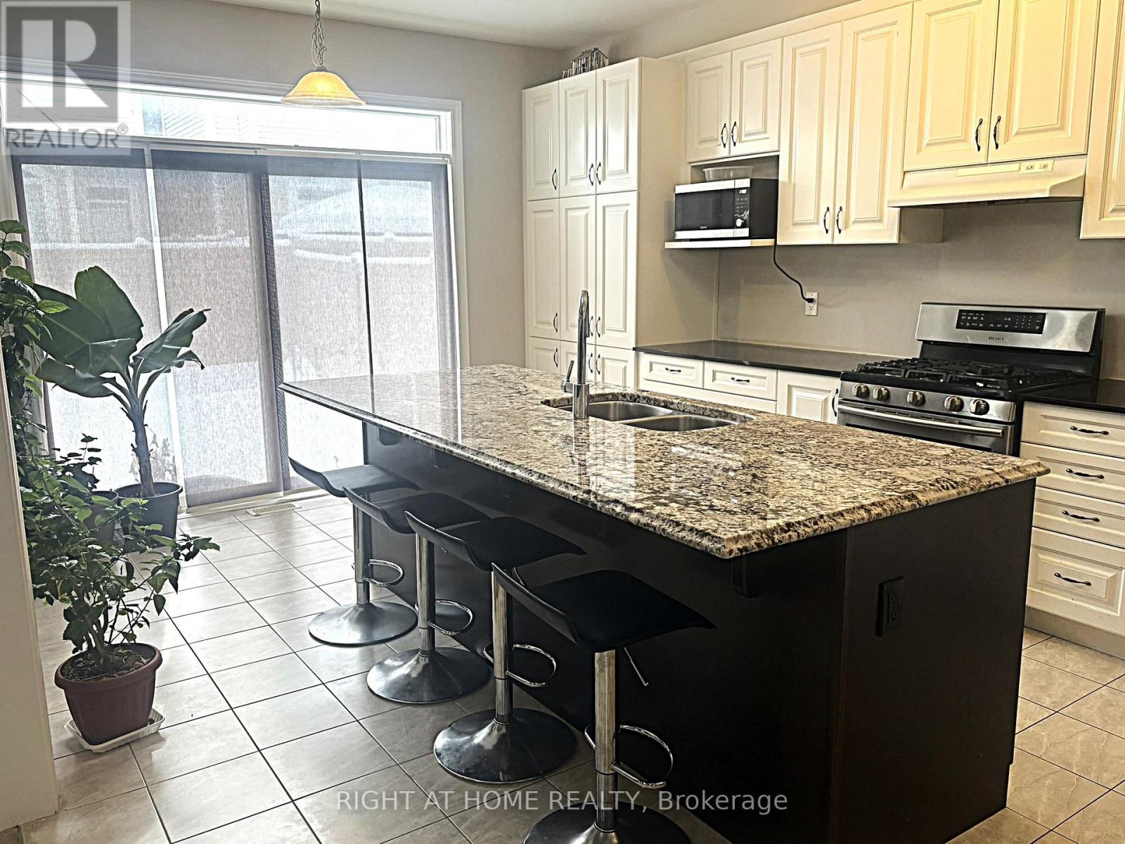 713 Devario Crescent, Ottawa, Ontario  K2J 6H3 - Photo 13 - X12738870