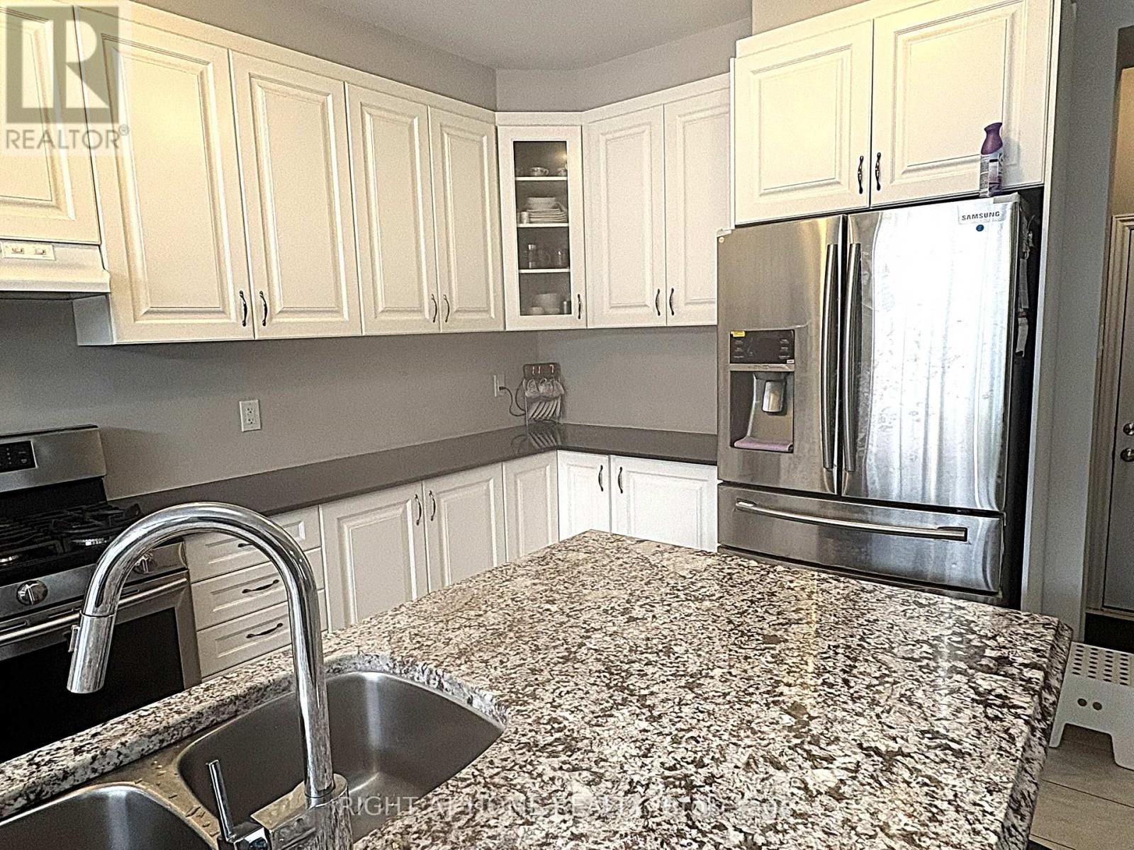 713 Devario Crescent, Ottawa, Ontario  K2J 6H3 - Photo 15 - X12738870