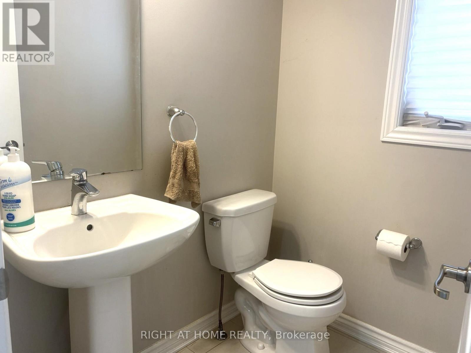 713 Devario Crescent, Ottawa, Ontario  K2J 6H3 - Photo 6 - X12738870