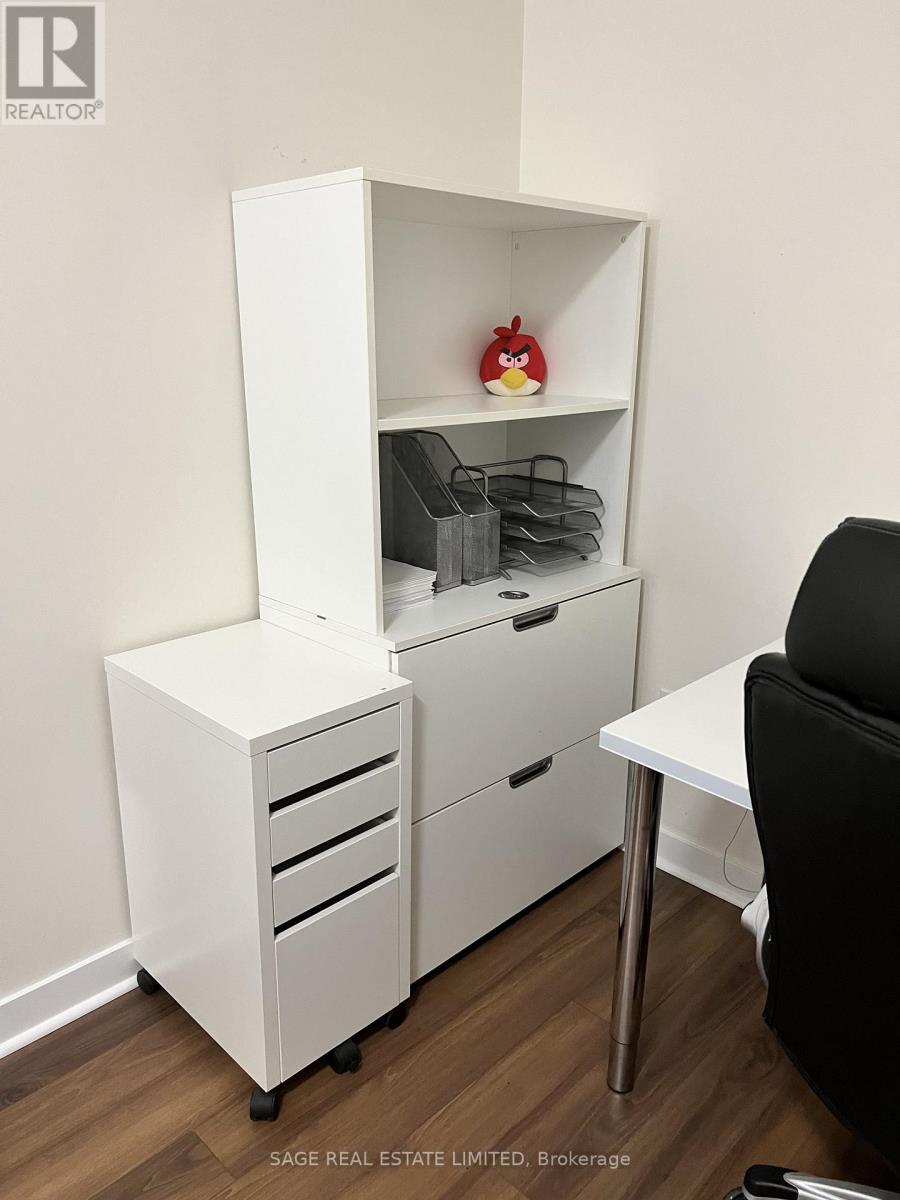 3907 - 3975 Grand Park Drive, Mississauga, Ontario  L5B 4L6 - Photo 2 - W12738568