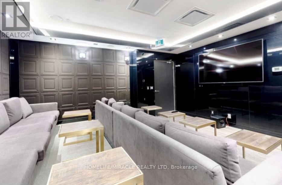 2004 - 17 Zorra Street, Toronto, Ontario  M9Z 4Z6 - Photo 11 - W12738572