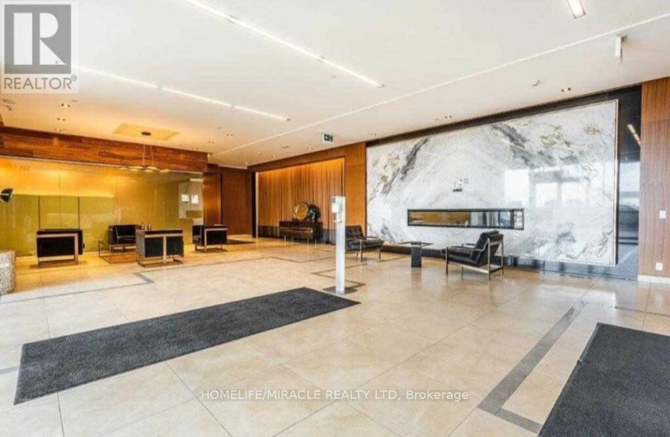 2004 - 17 Zorra Street, Toronto, Ontario  M9Z 4Z6 - Photo 6 - W12738572