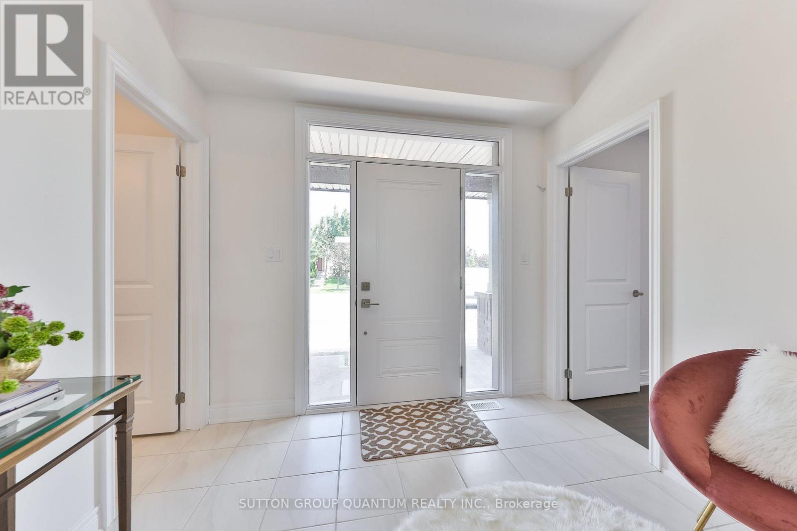 2168 Postmaster Drive, Oakville, Ontario  L6M 5T1 - Photo 3 - W12738604