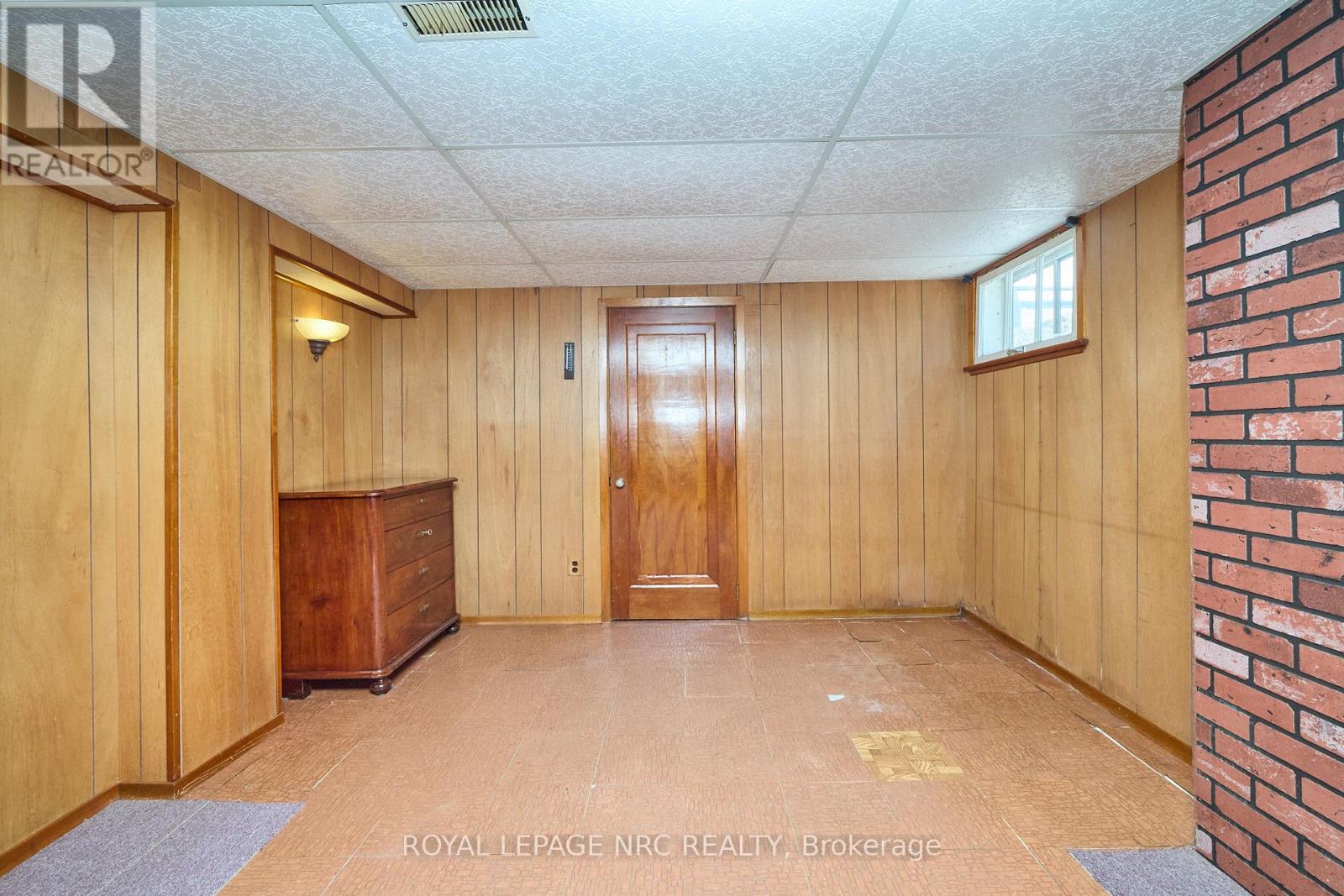 218 Carlton Street, St. Catharines, Ontario  L2R 1S7 - Photo 23 - X12738636