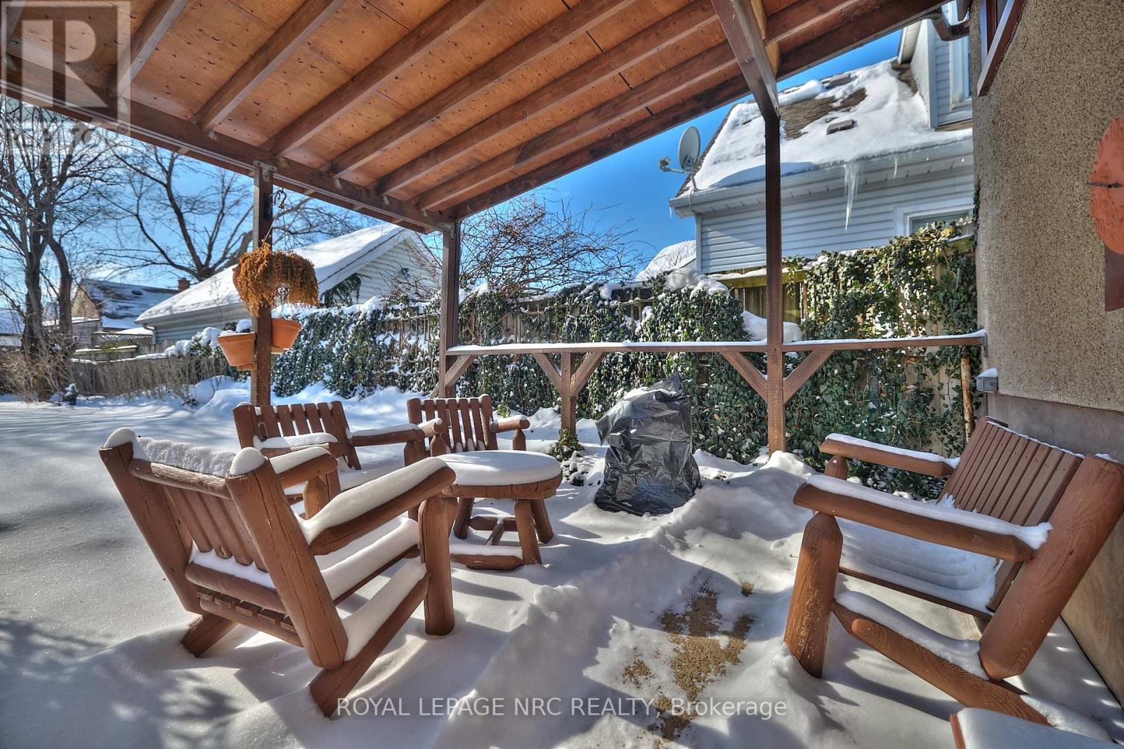 218 Carlton Street, St. Catharines, Ontario  L2R 1S7 - Photo 27 - X12738636