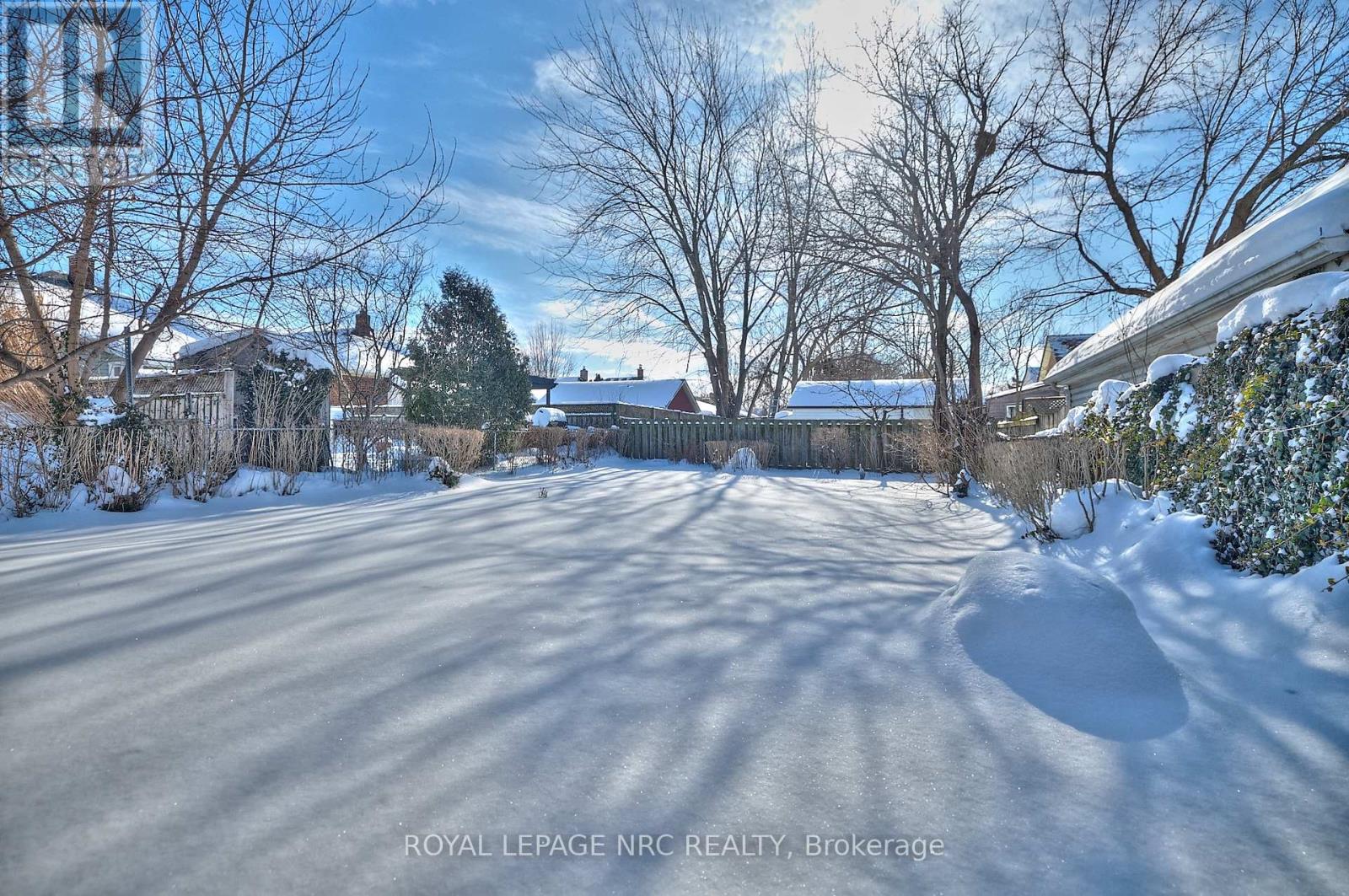 218 Carlton Street, St. Catharines, Ontario  L2R 1S7 - Photo 30 - X12738636