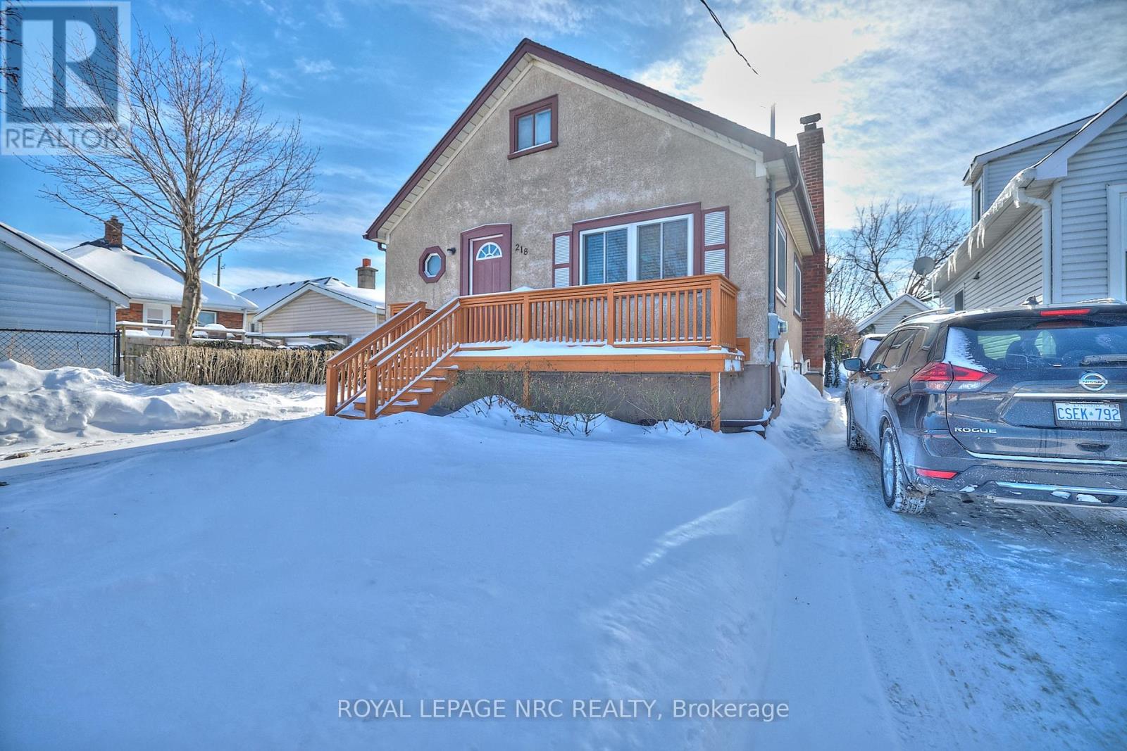 218 Carlton Street, St. Catharines, Ontario  L2R 1S7 - Photo 4 - X12738636