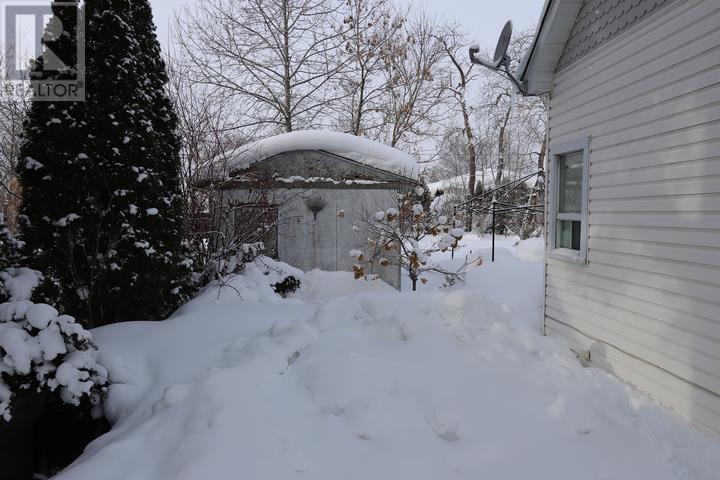 371 Elizabeth St, Sault Ste. Marie, Ontario  P6B 3H3 - Photo 3 - SM260178