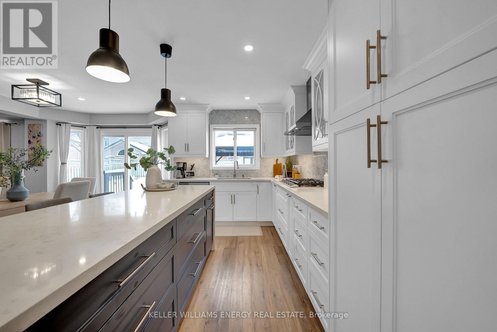 128 West Side Drive, Clarington, Ontario  L1C 5A2 - Photo 12 - E12738688