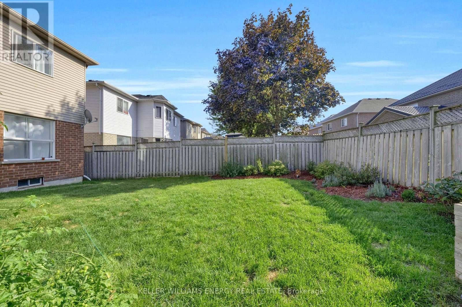 128 West Side Drive, Clarington, Ontario  L1C 5A2 - Photo 48 - E12738688